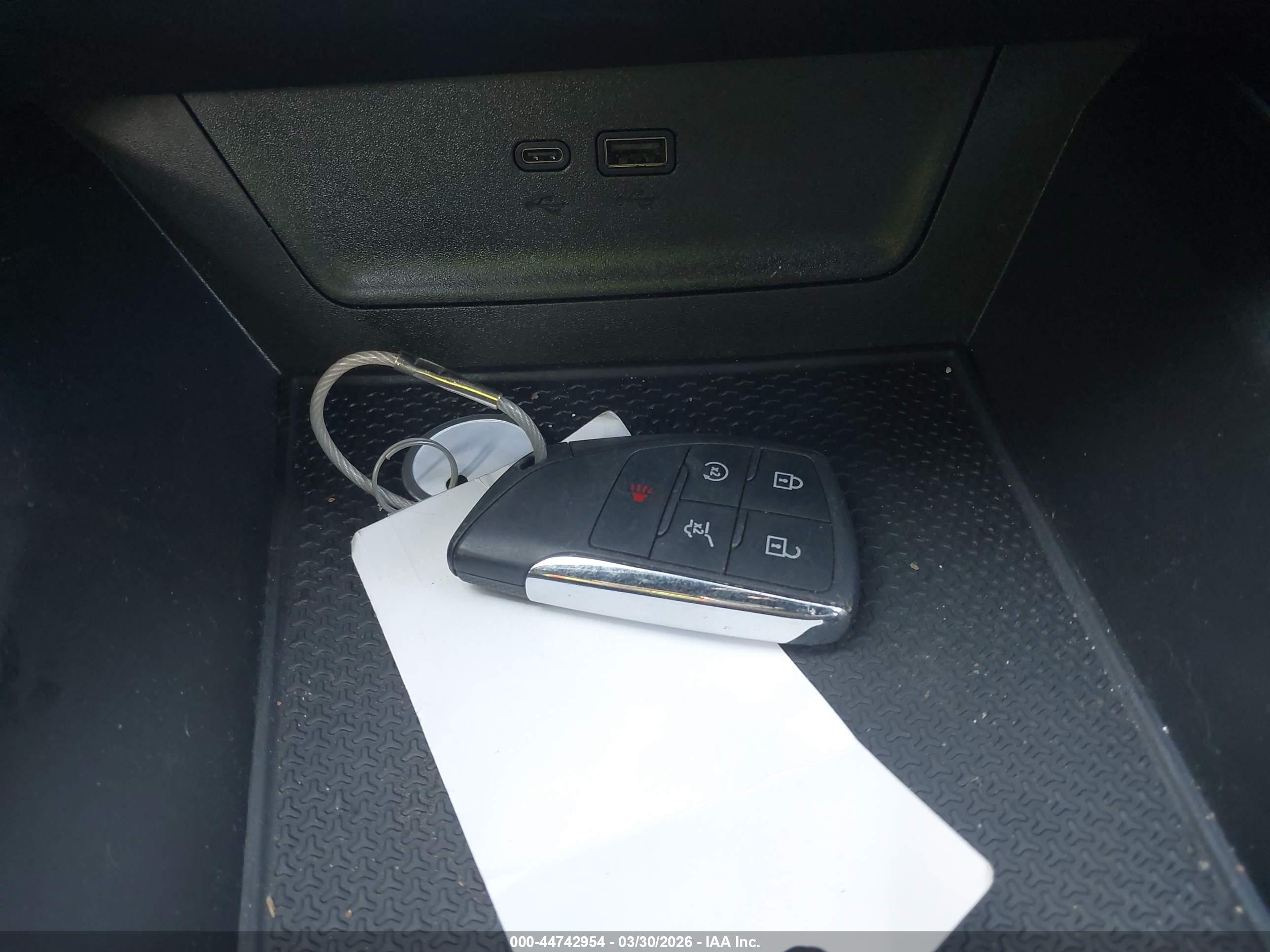 CHEVROLET EQUINOX image 11