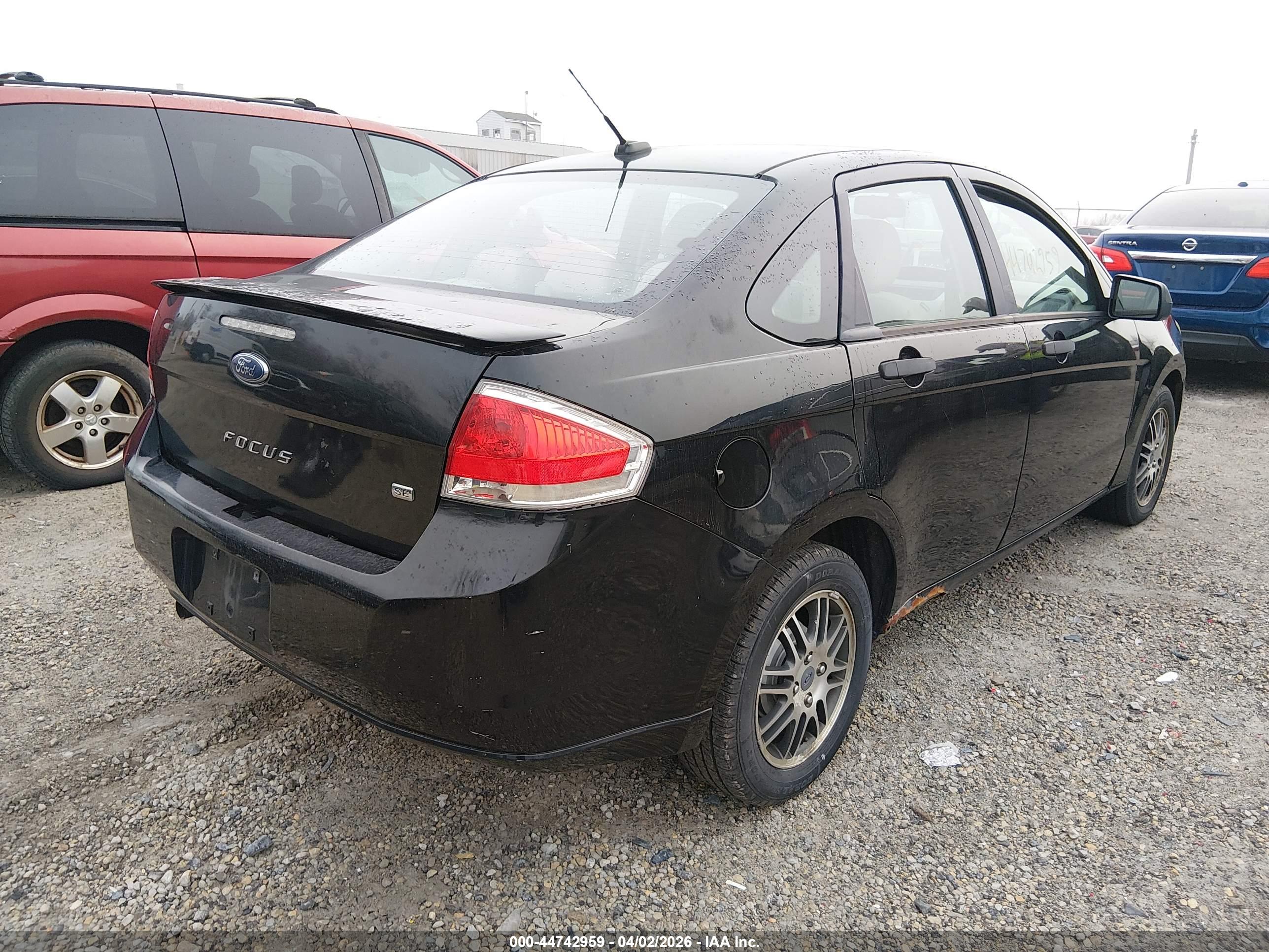 FORD FOCUS image 4
