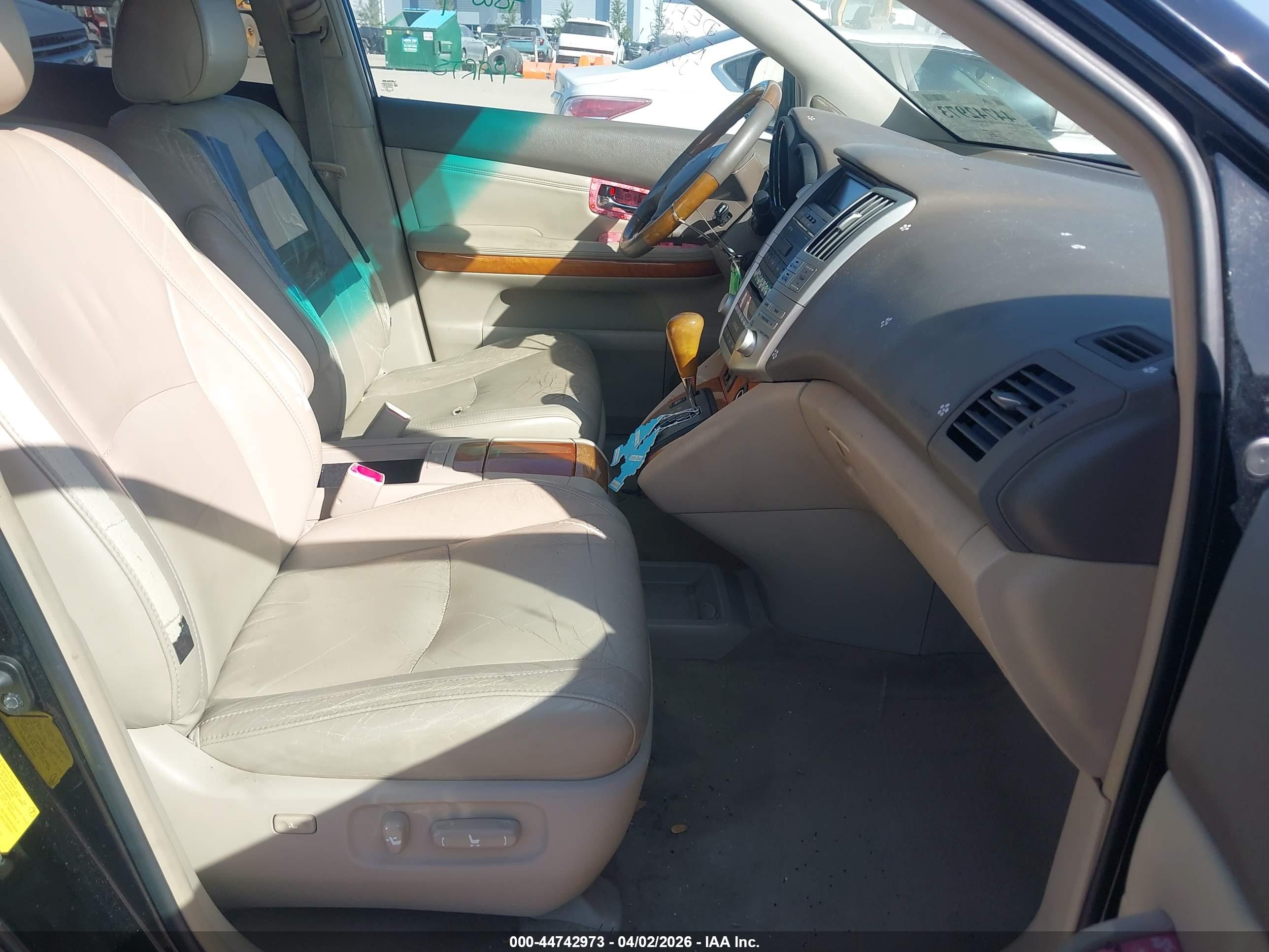 LEXUS RX image 5