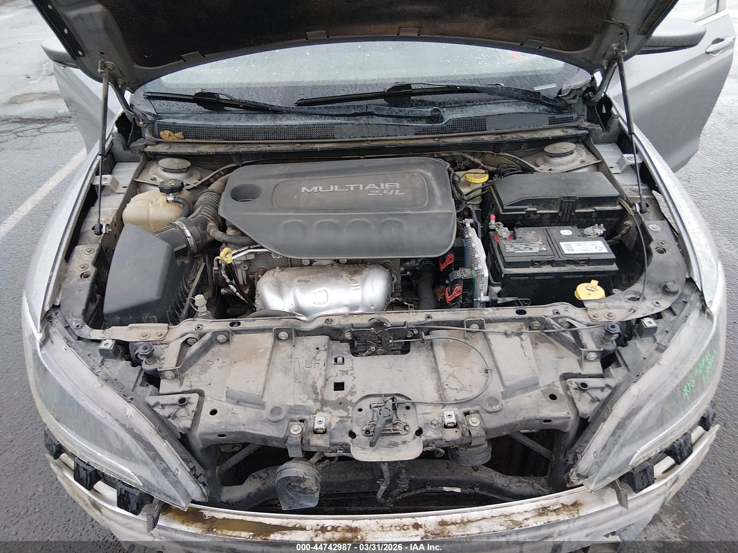 CHRYSLER 200 image 10