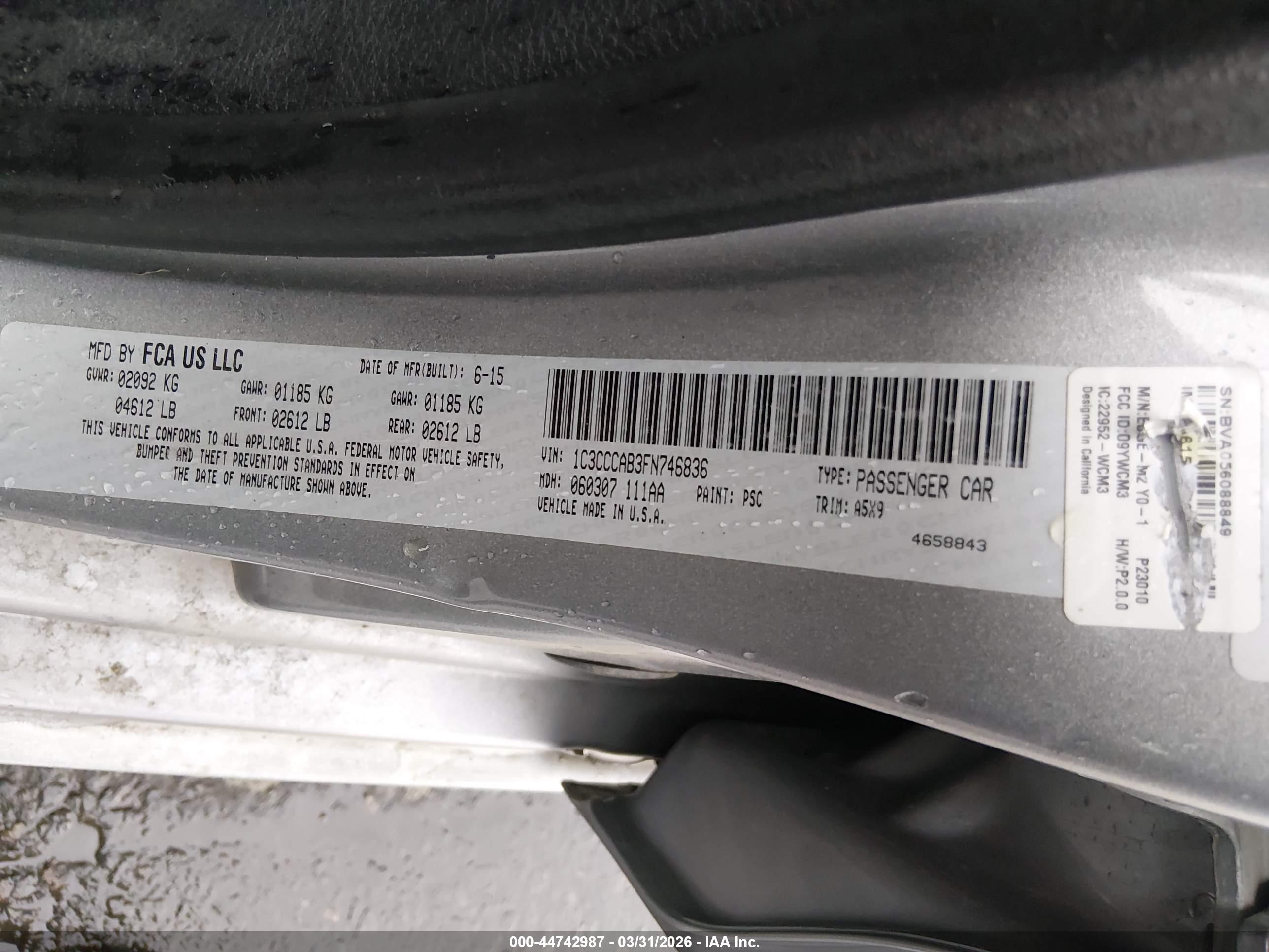 CHRYSLER 200 image 9