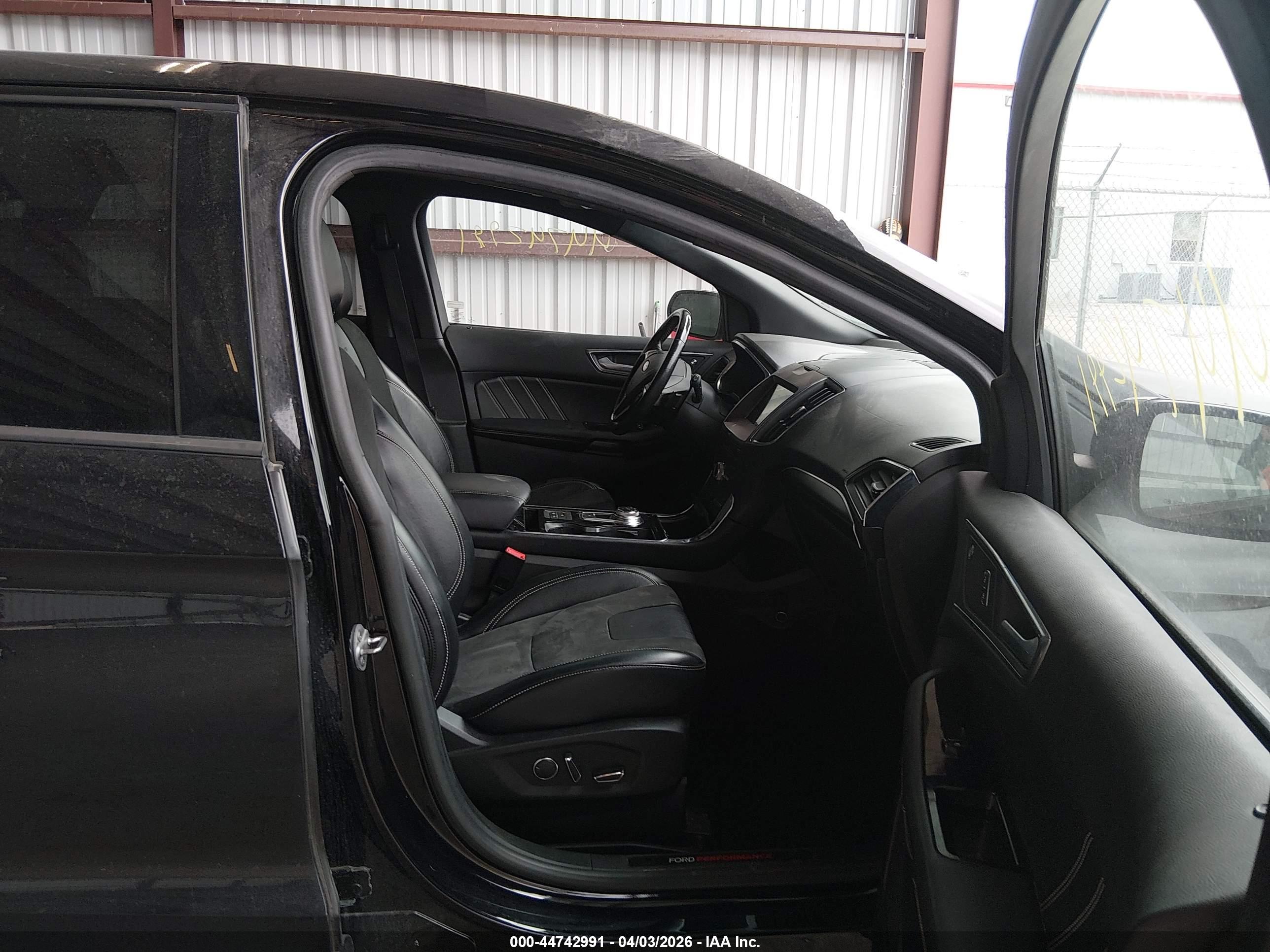 FORD EDGE image 5