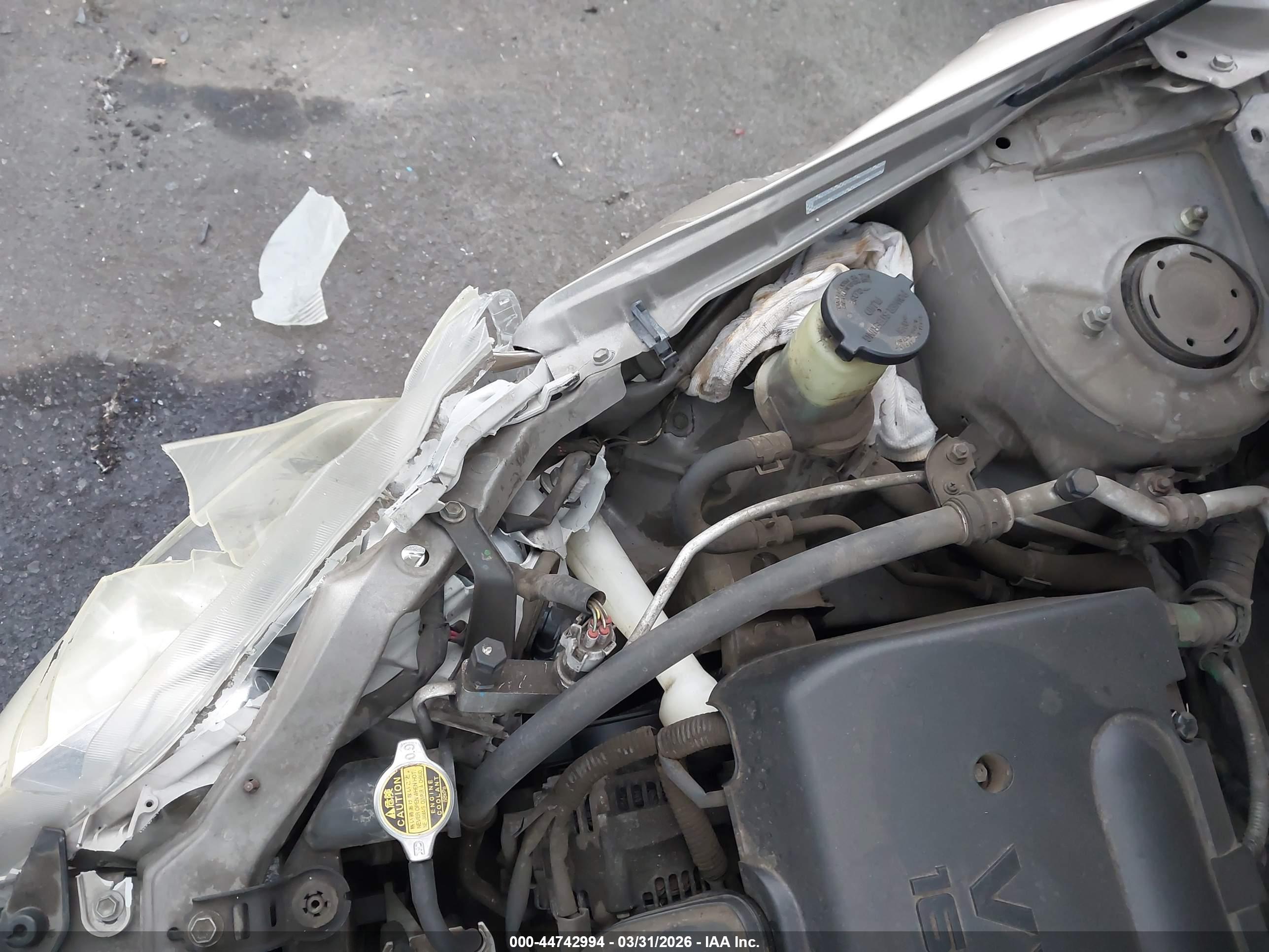 TOYOTA COROLLA image 6