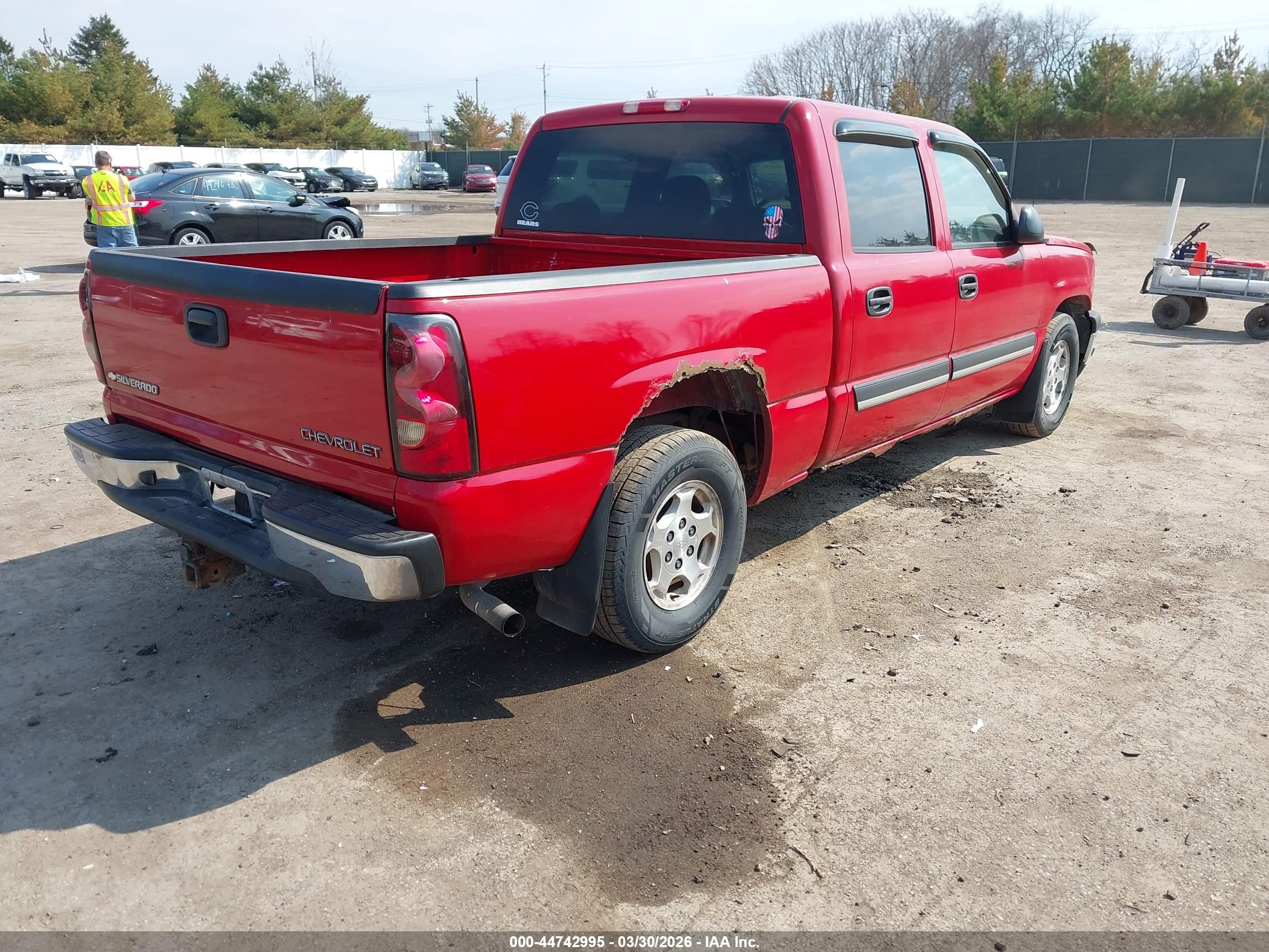 CHEVROLET SILVERADO image 4