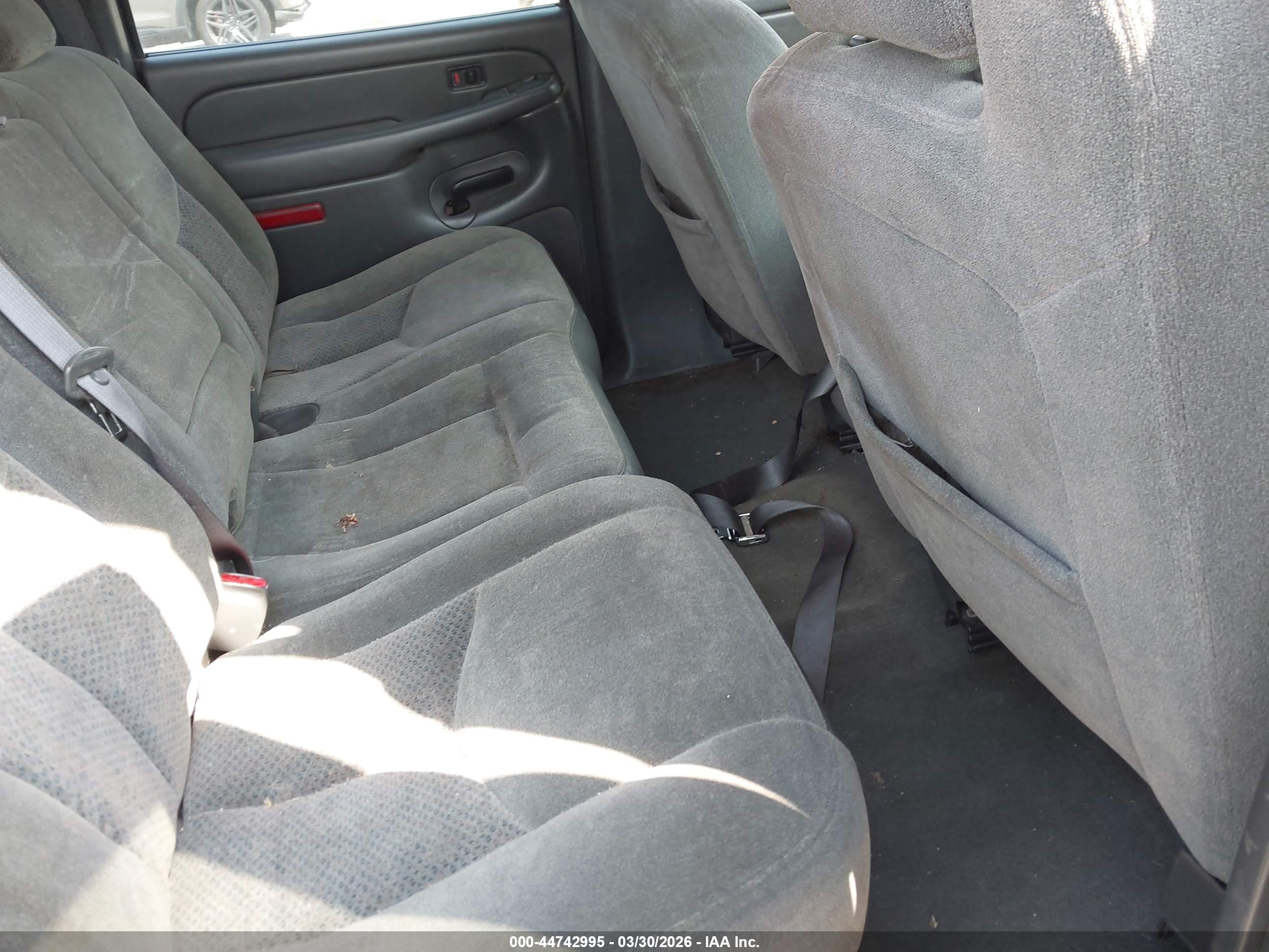 CHEVROLET SILVERADO image 8