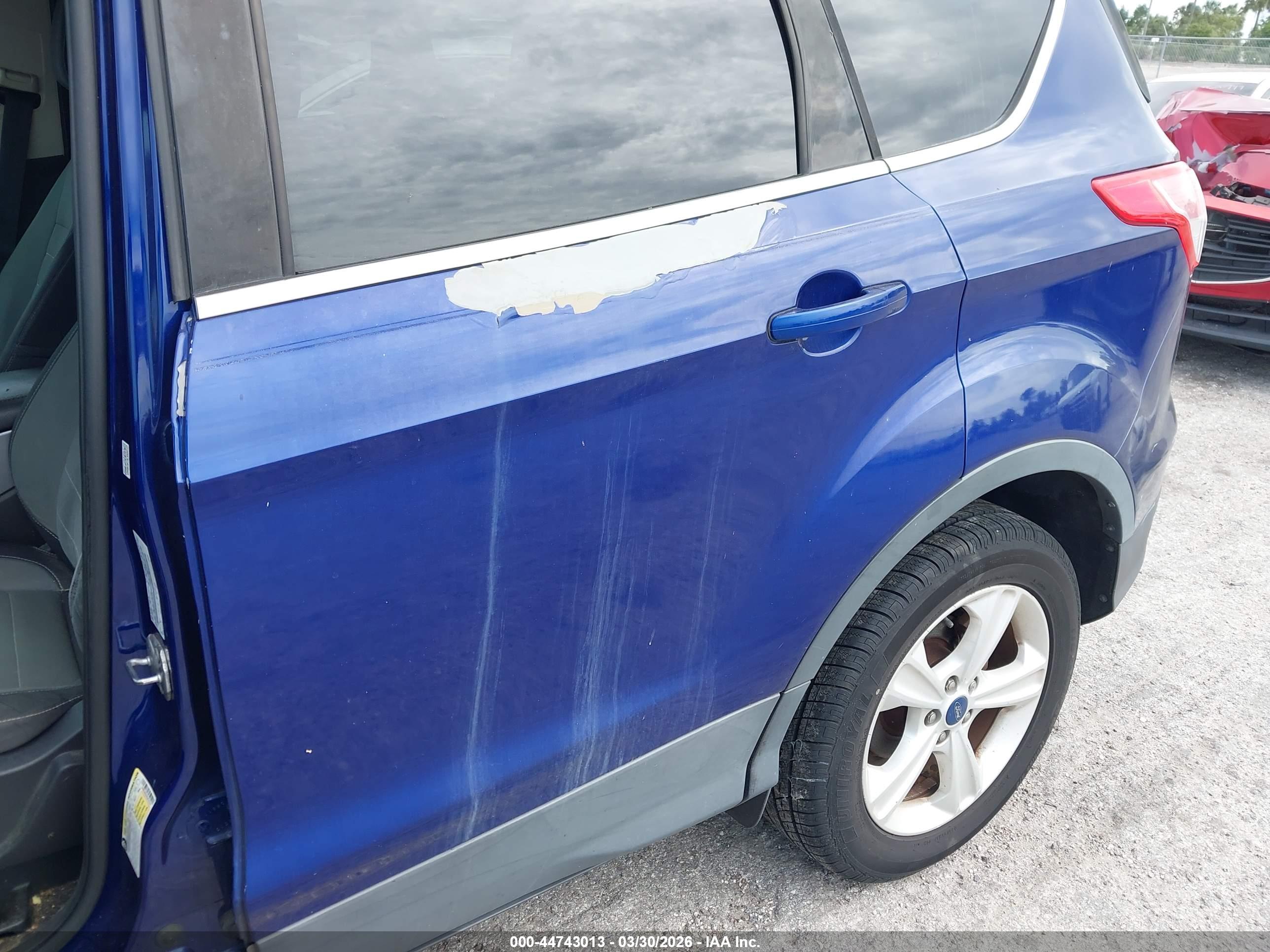 FORD ESCAPE image 6