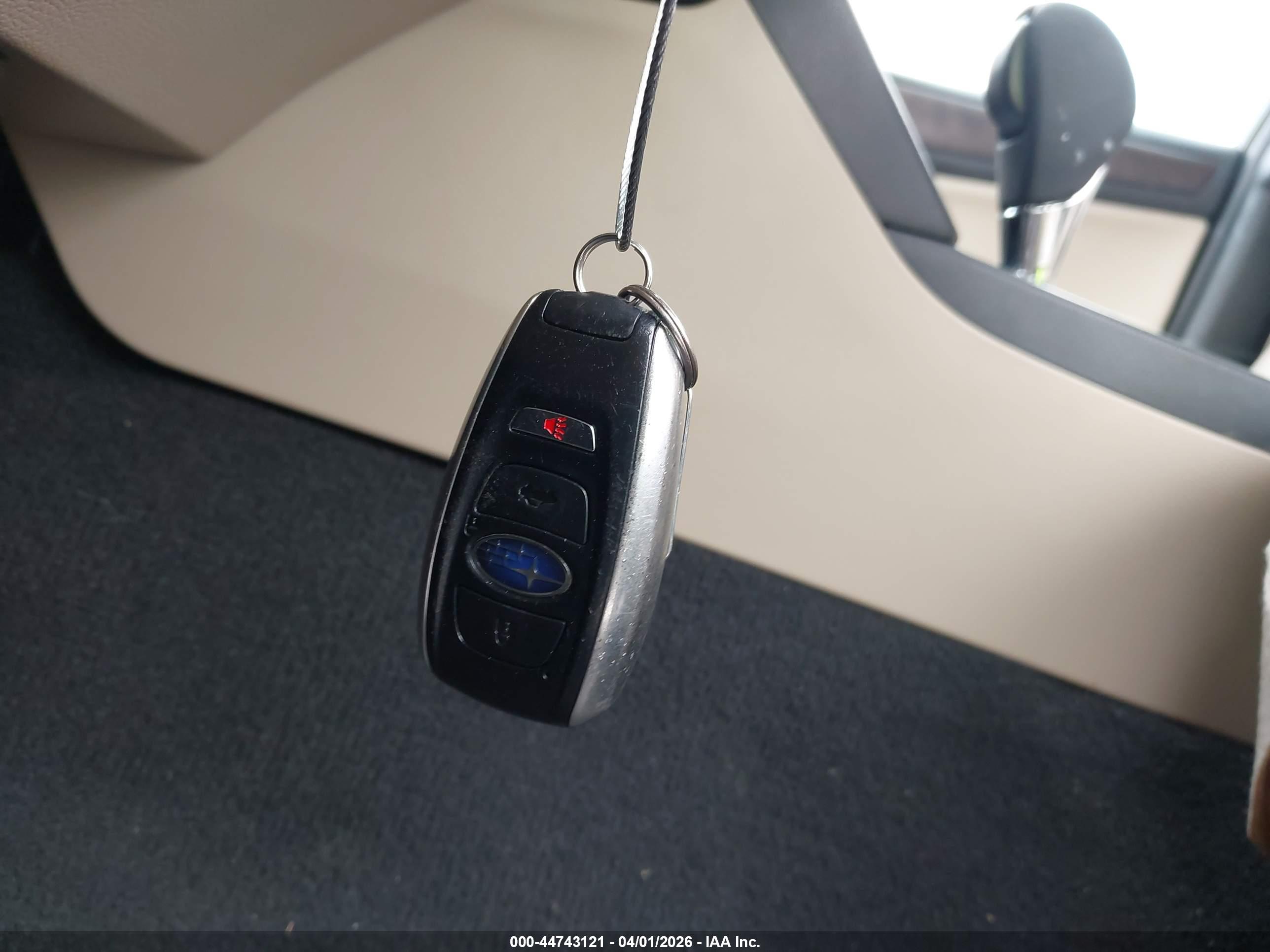 SUBARU OUTBACK image 11