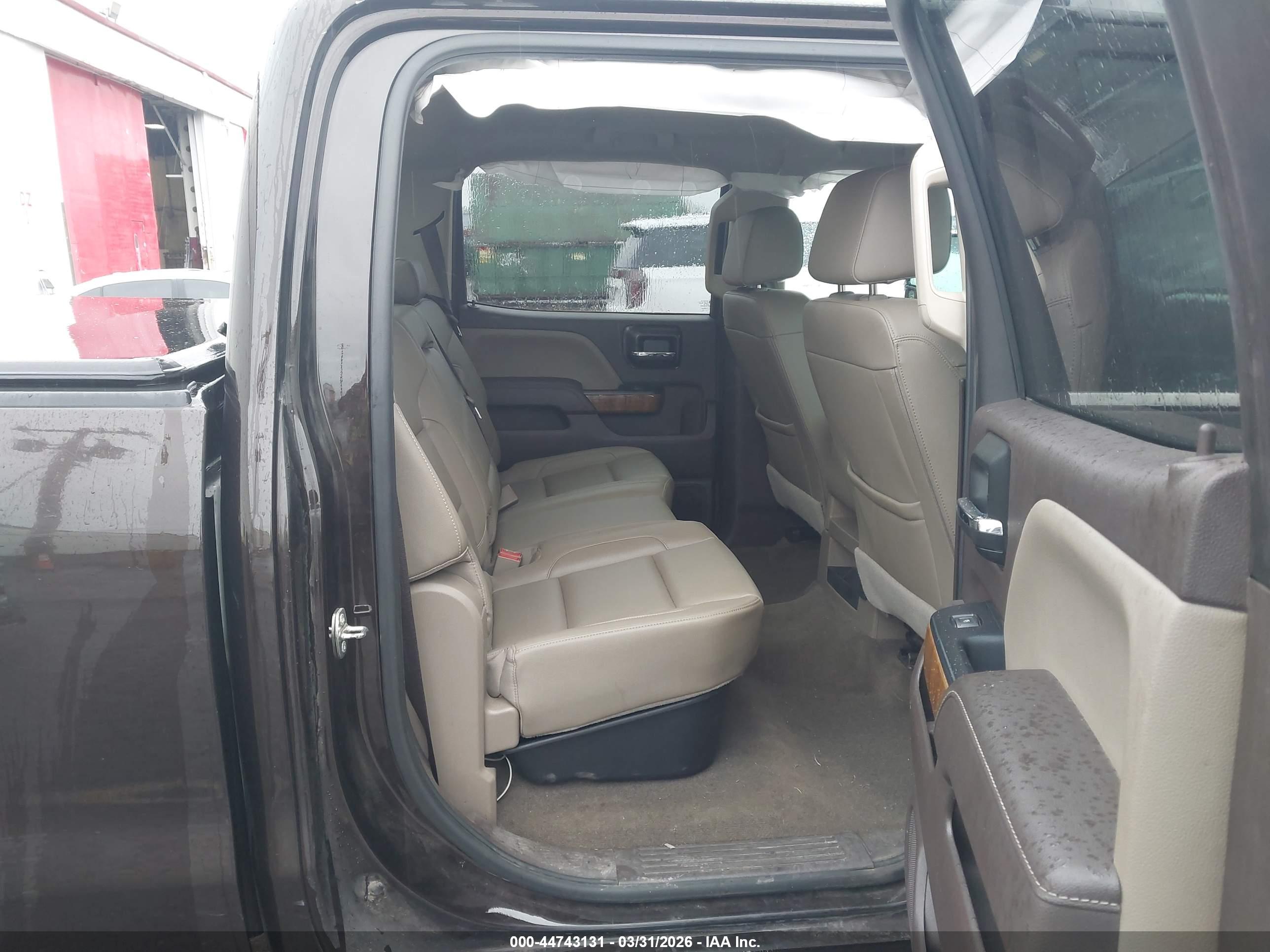 GMC SIERRA image 8