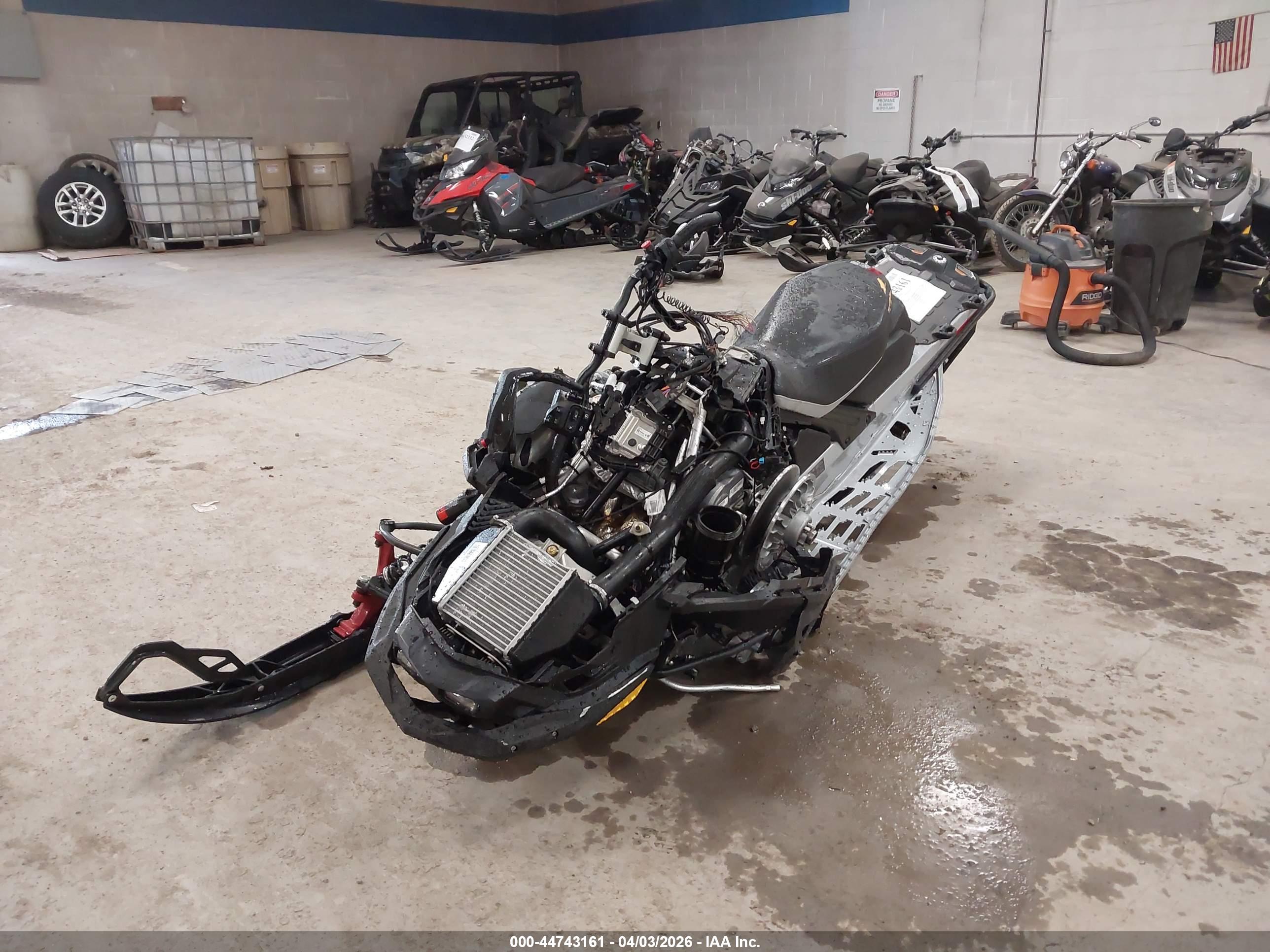 SKI DOO image 2