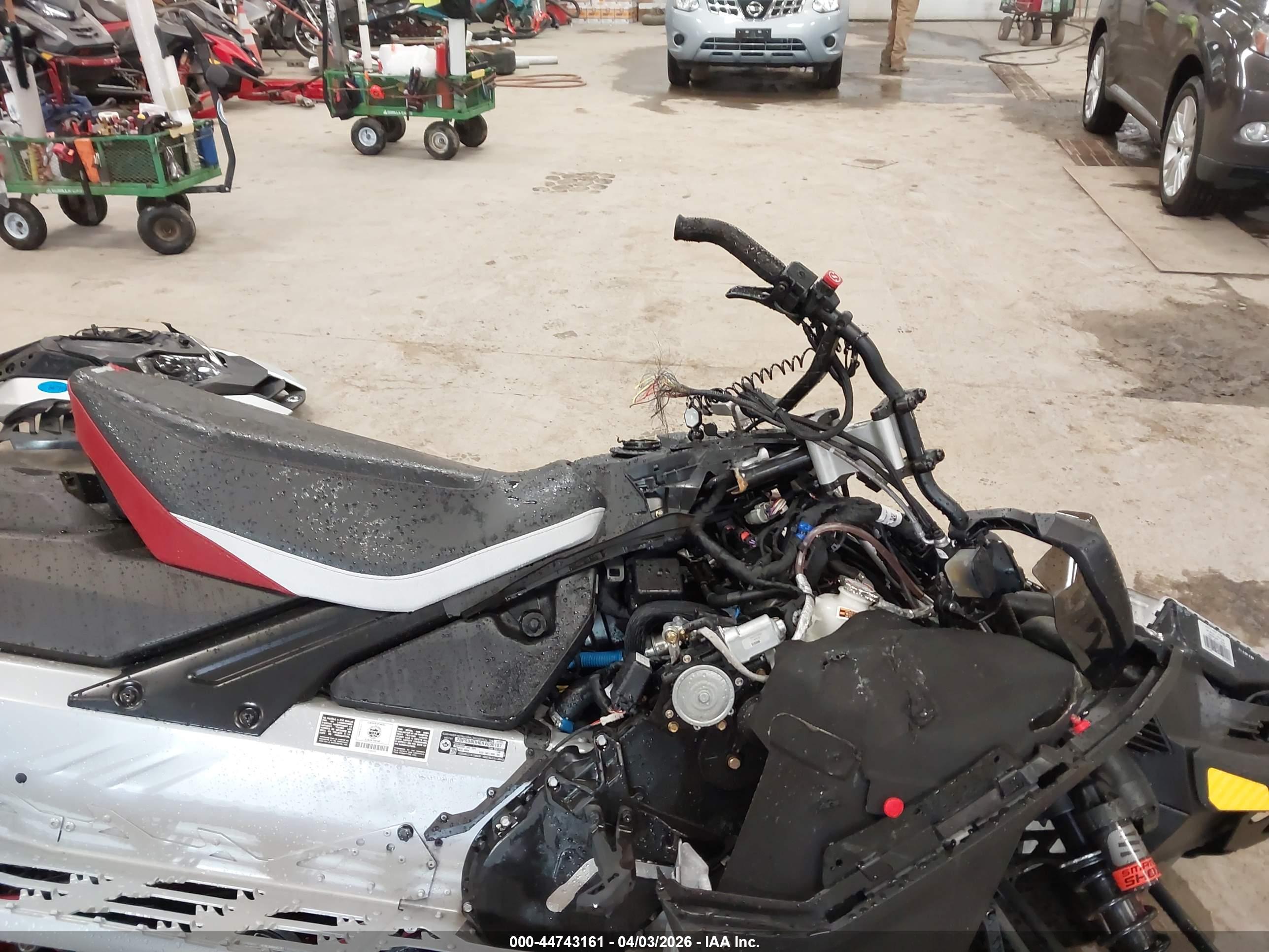 SKI DOO image 5