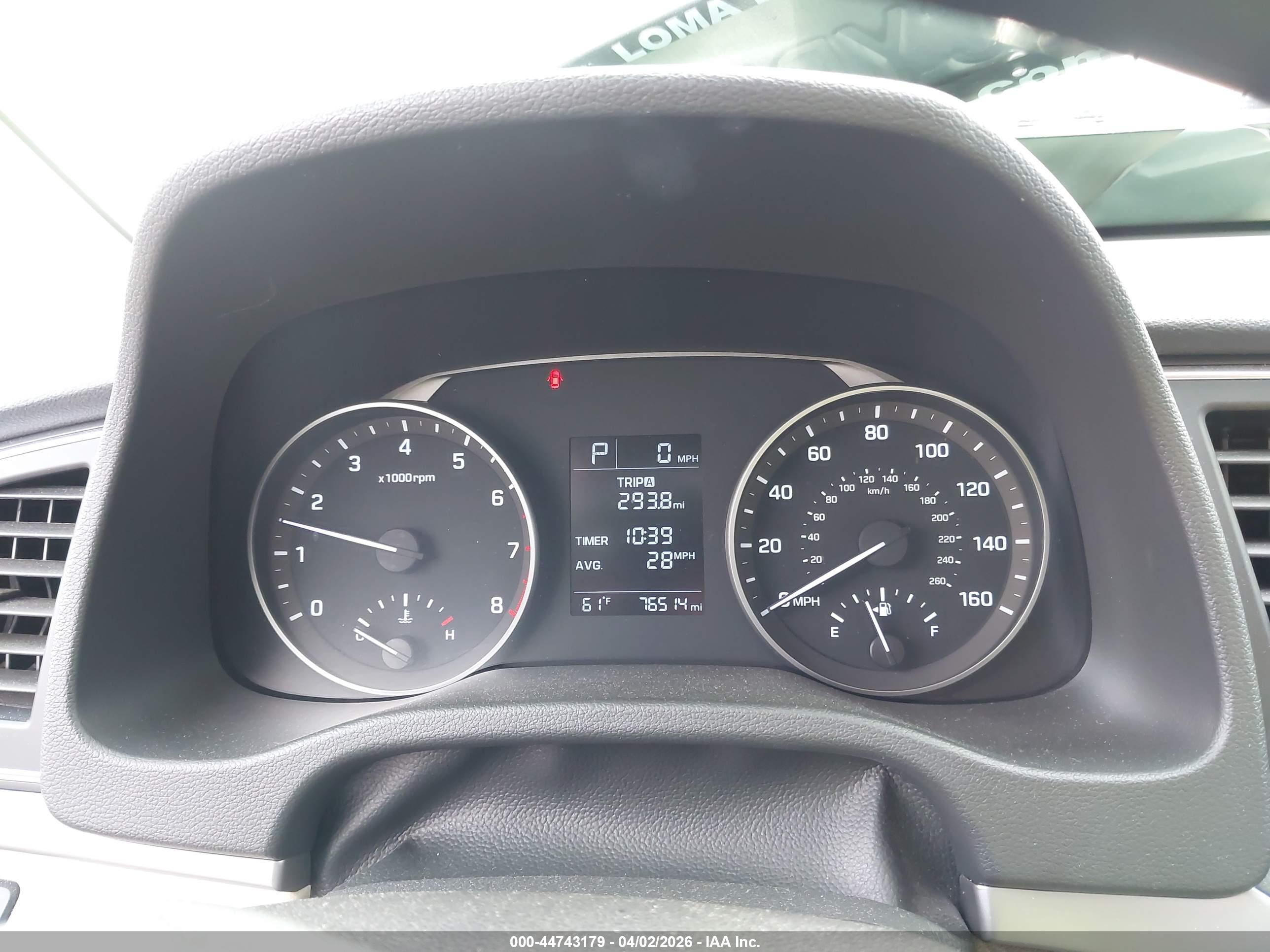 HYUNDAI ELANTRA image 7
