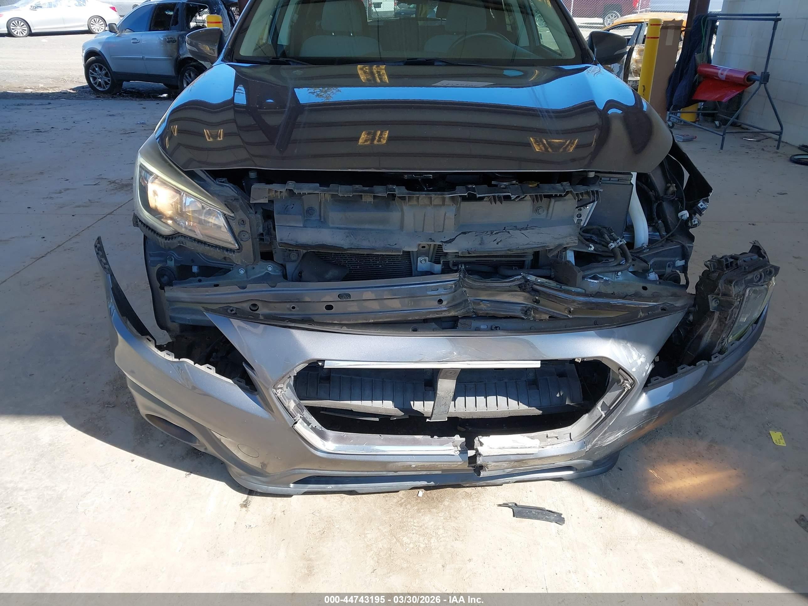 SUBARU OUTBACK image 6