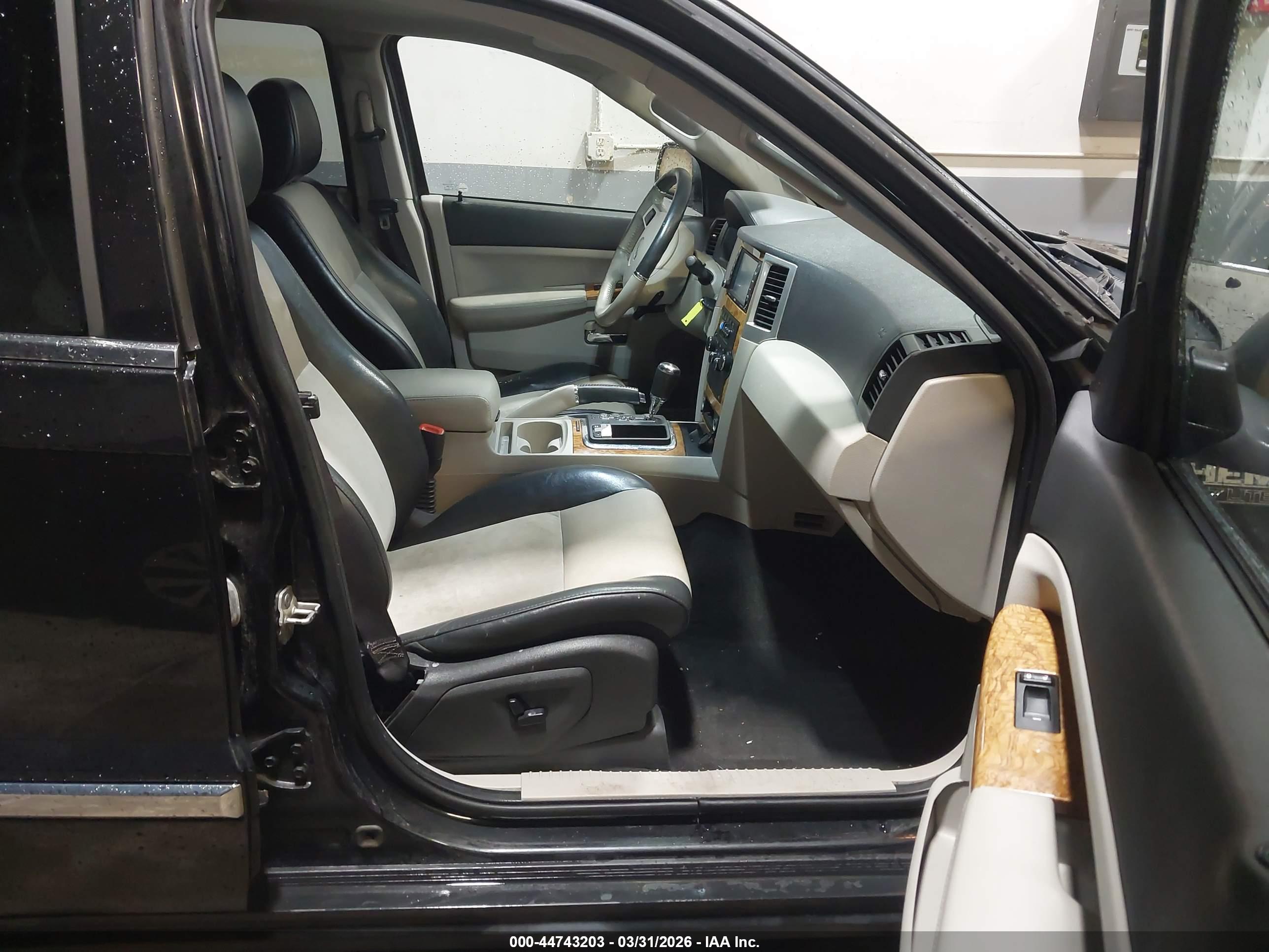 JEEP GRAND image 5