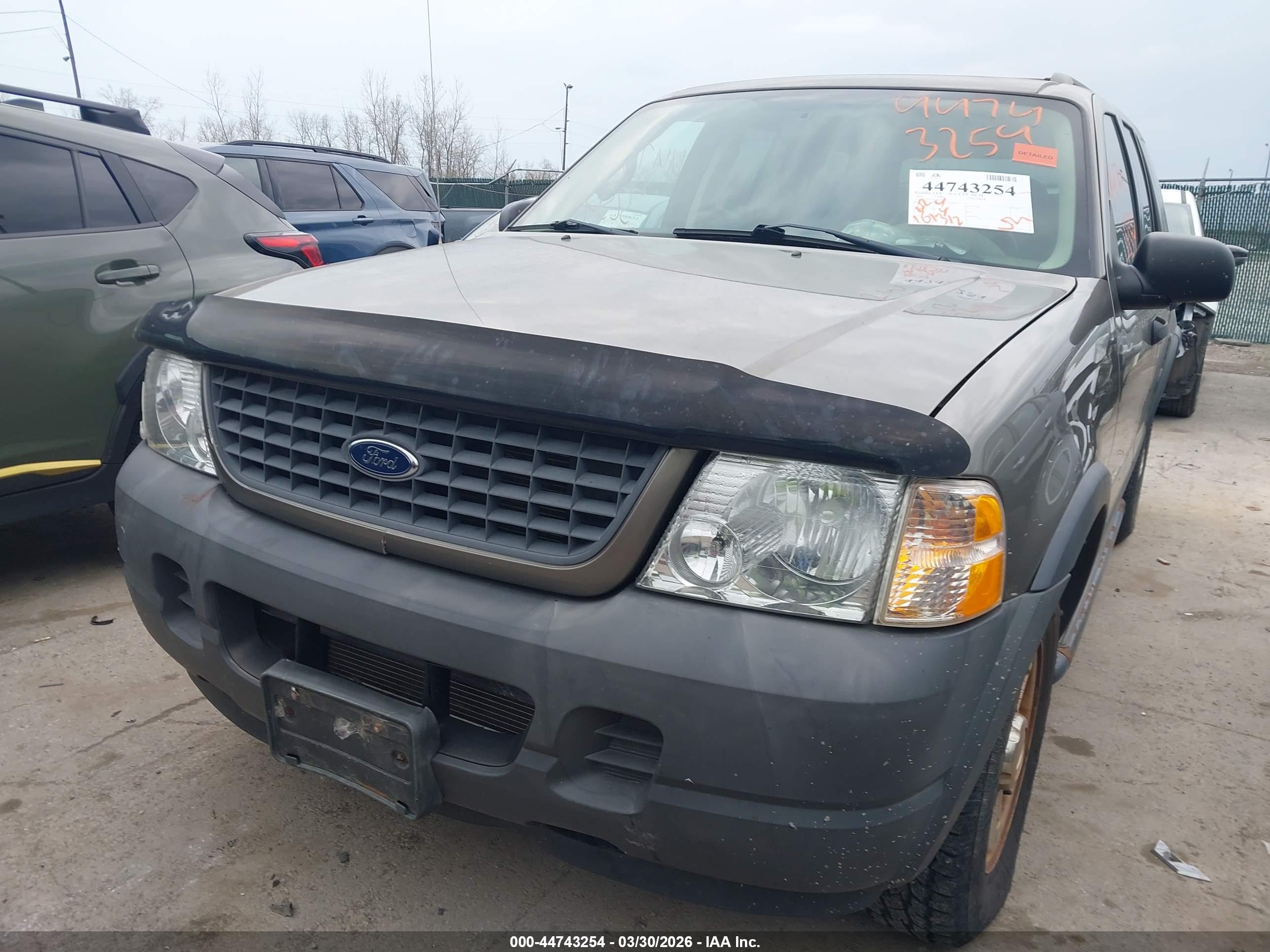 FORD EXPLORER image 6