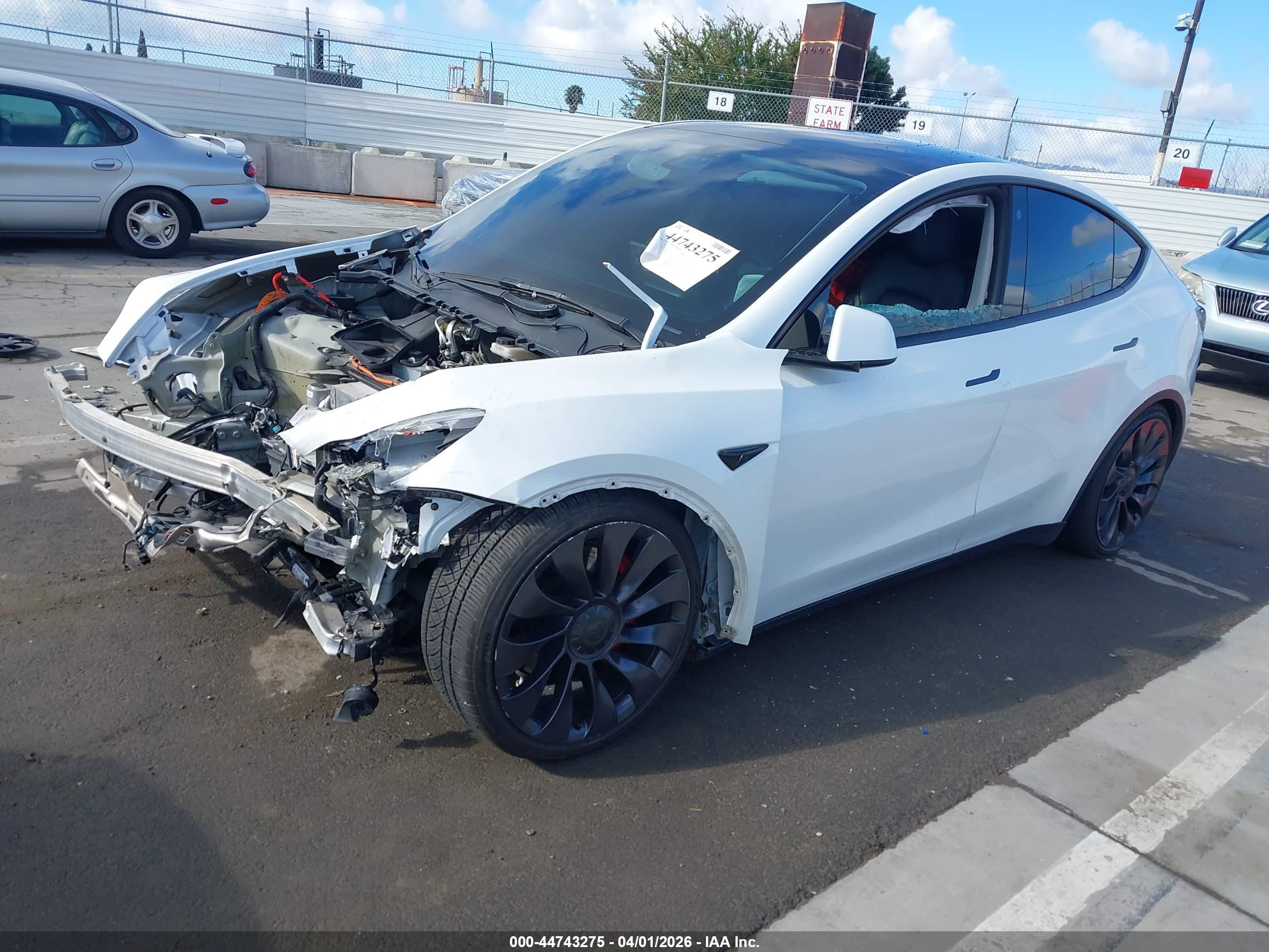 TESLA MODEL image 2