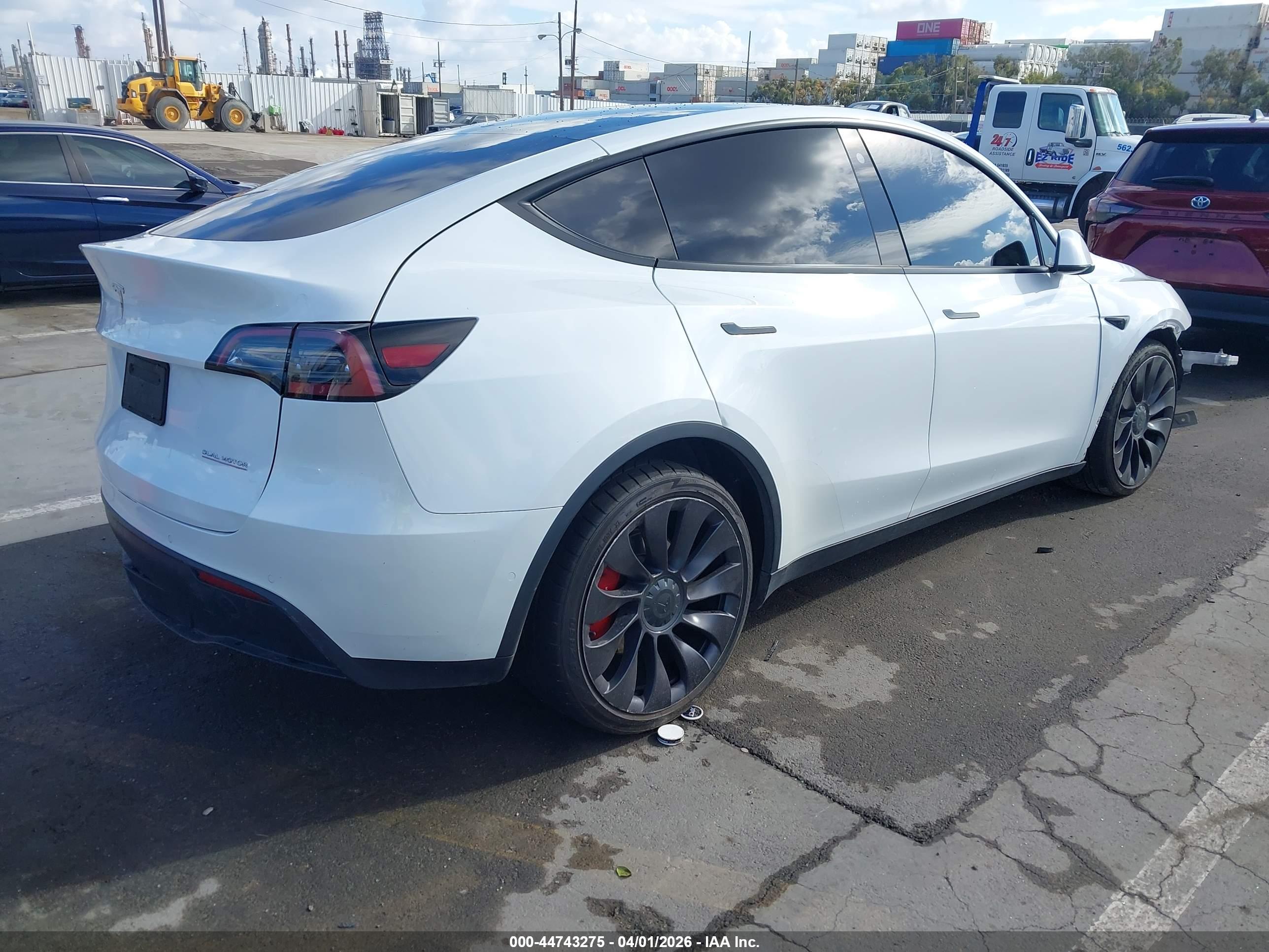 TESLA MODEL image 4