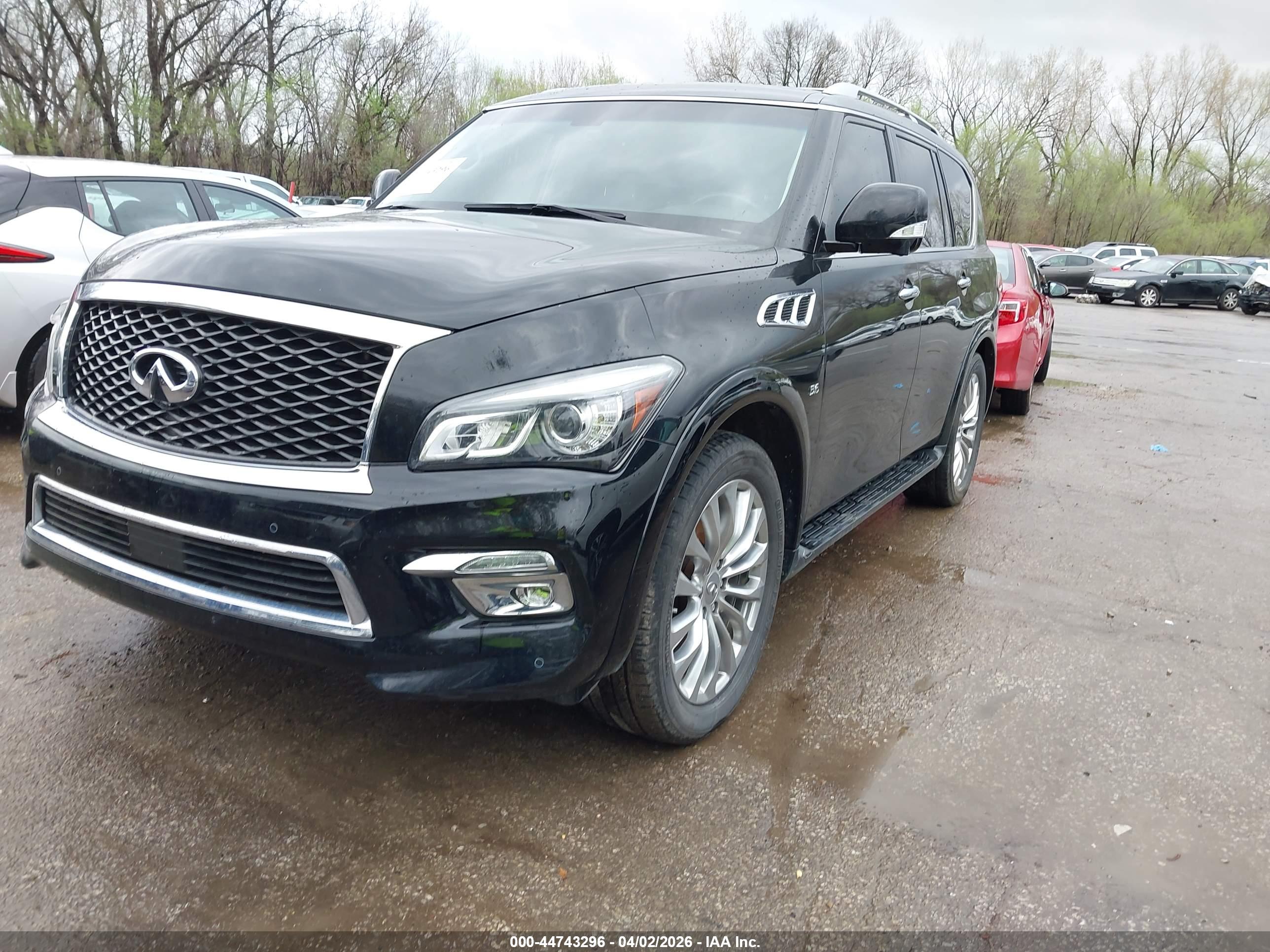 INFINITI QX80 image 2