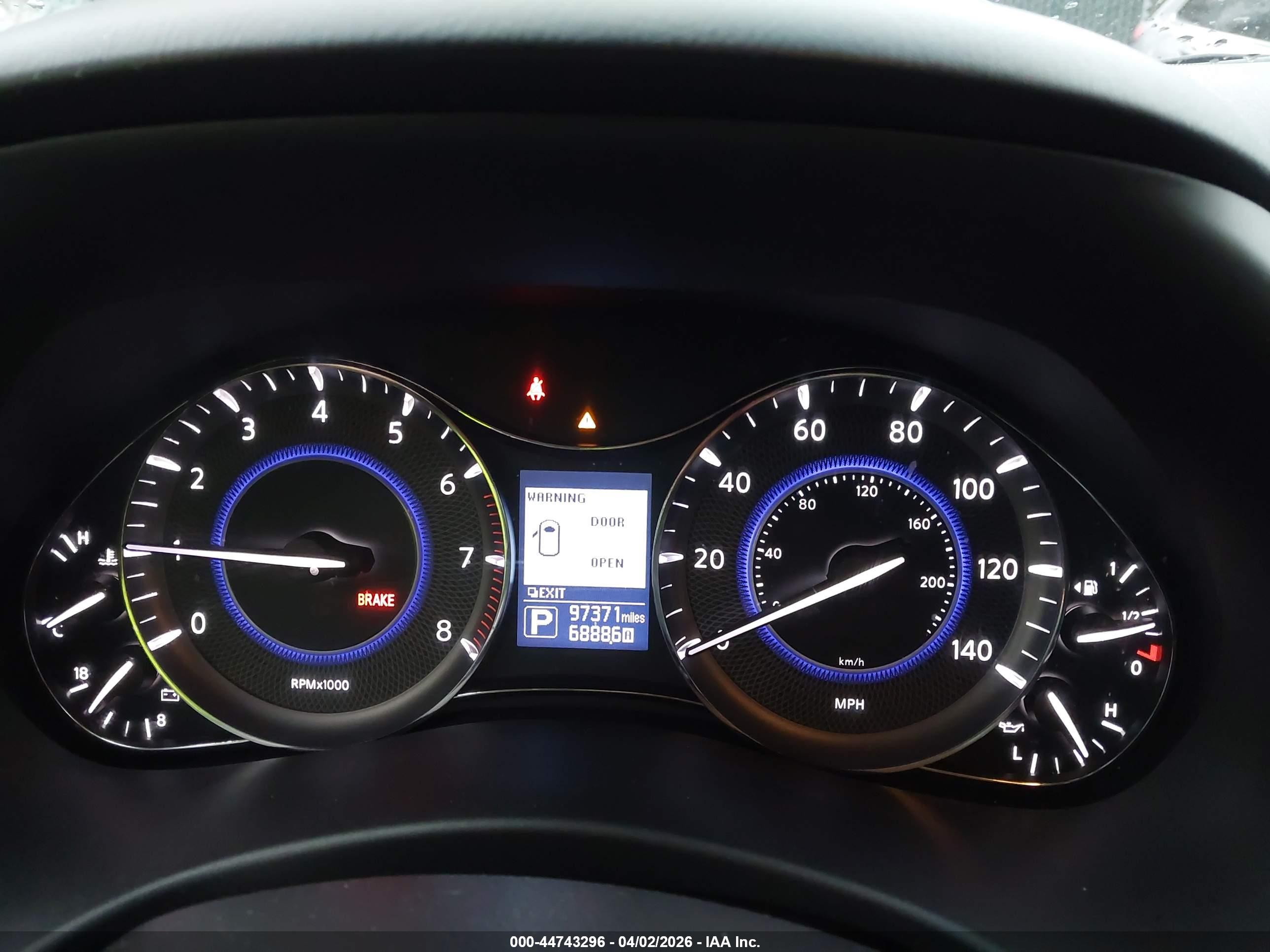 INFINITI QX80 image 7