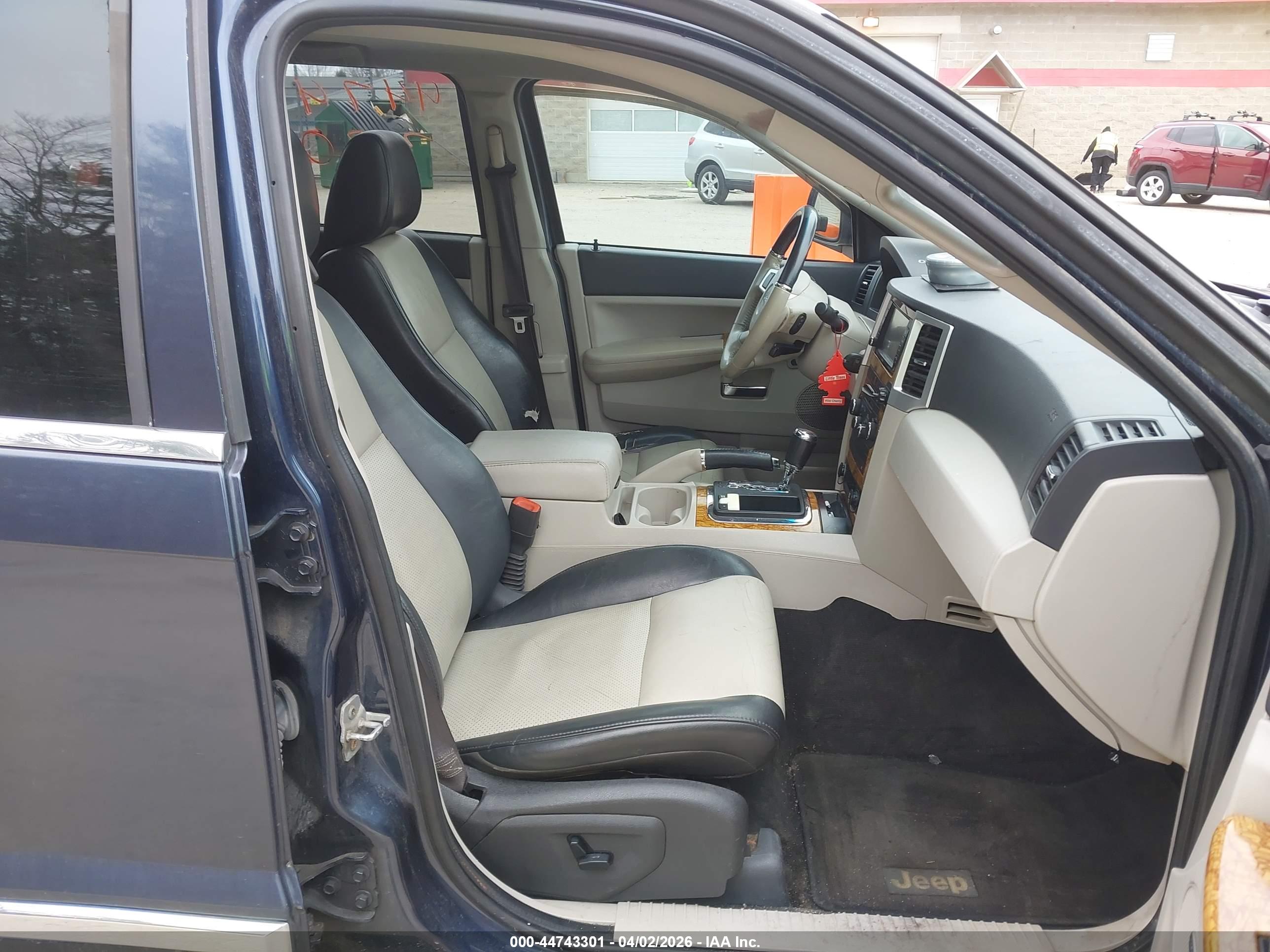 JEEP GRAND image 5