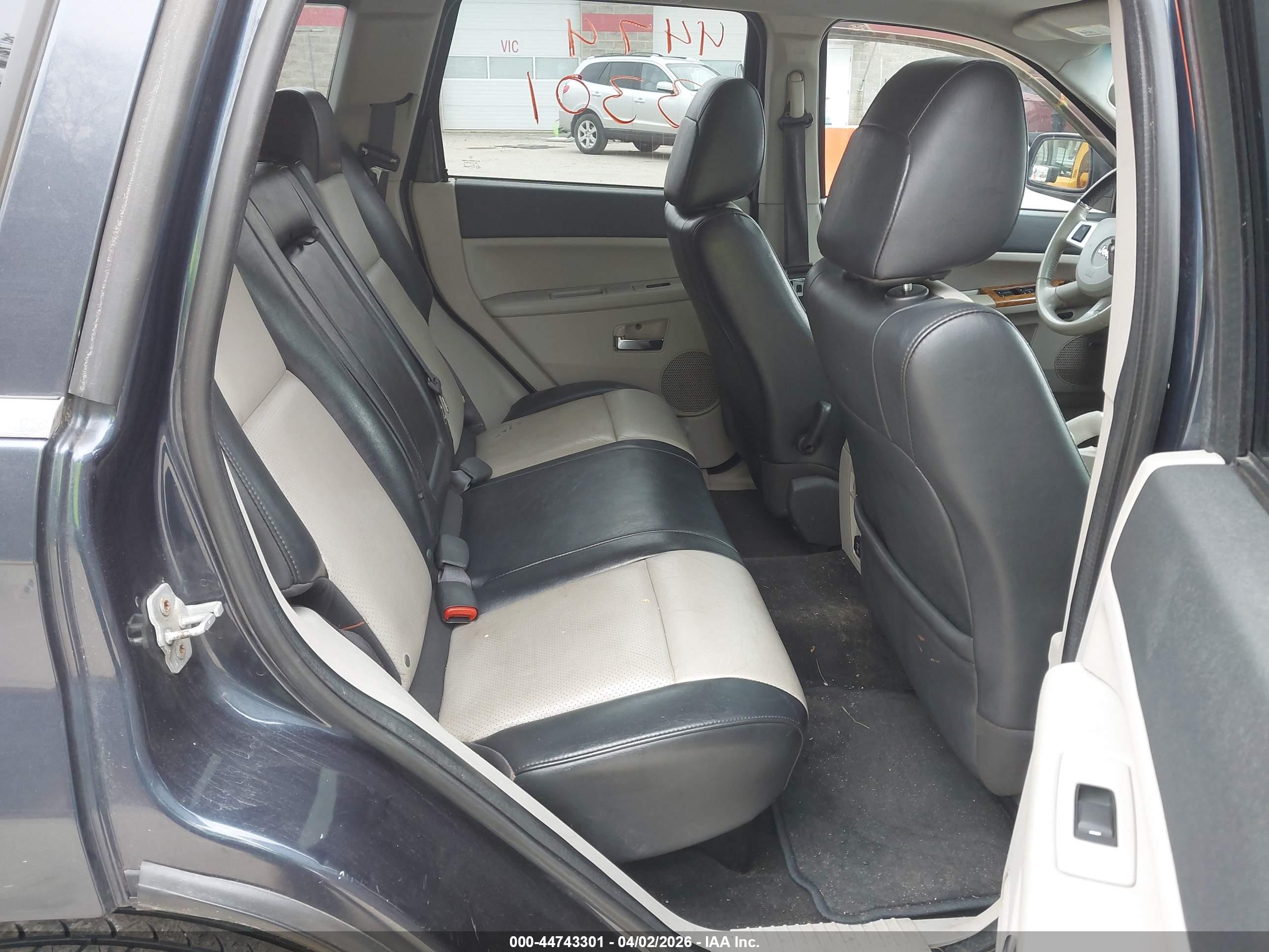 JEEP GRAND image 8