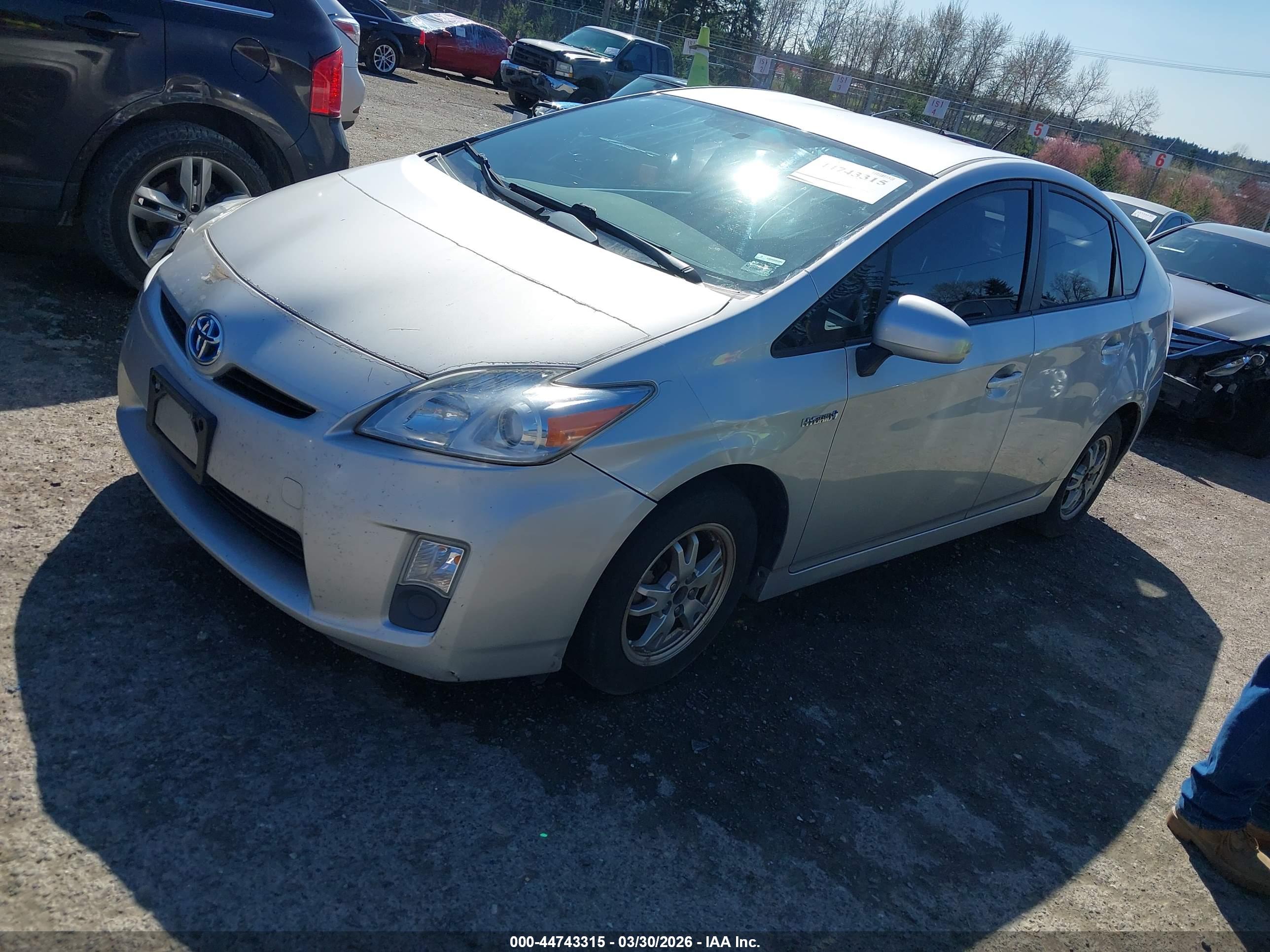 TOYOTA PRIUS image 2
