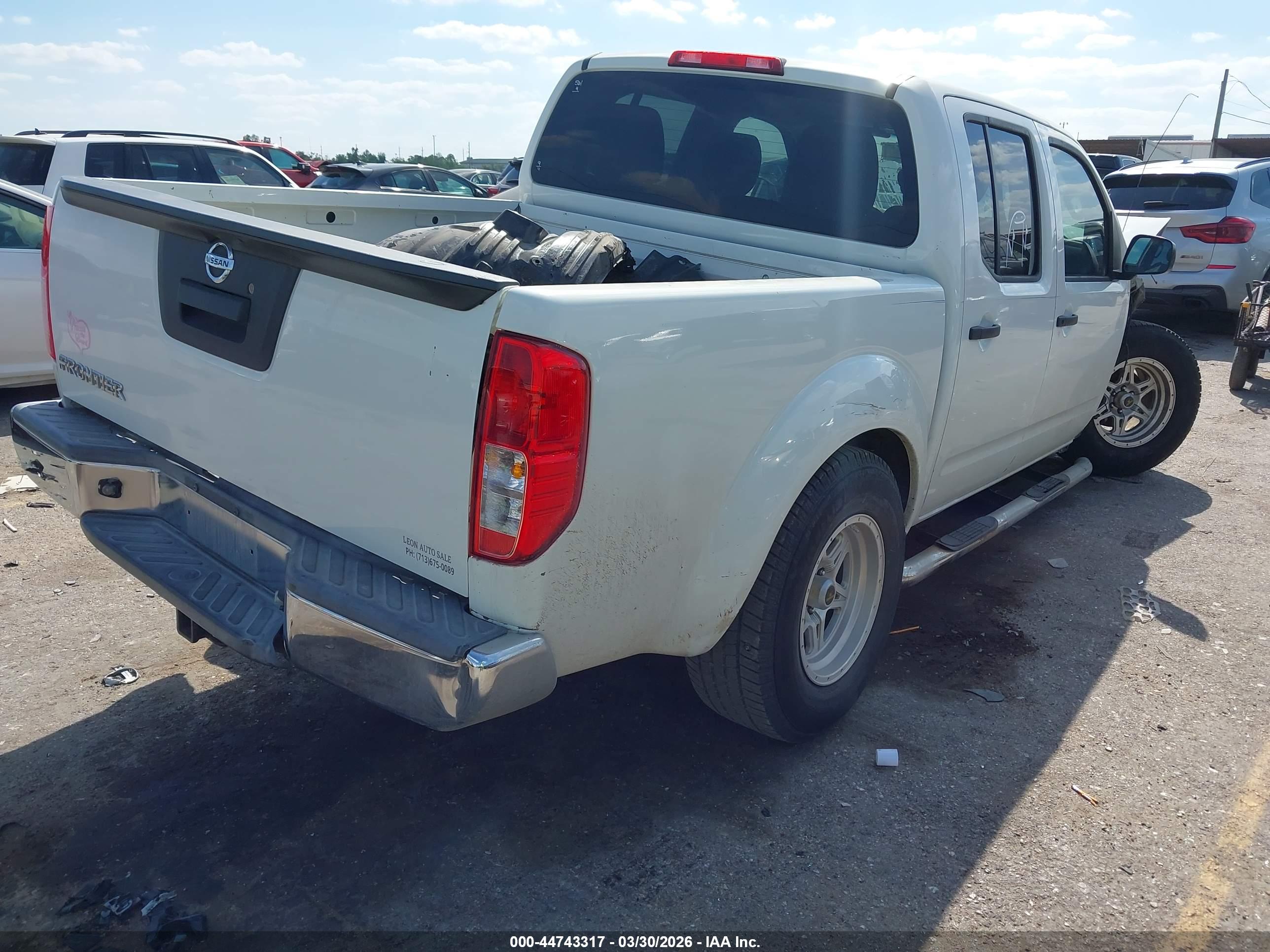 NISSAN FRONTIER image 4