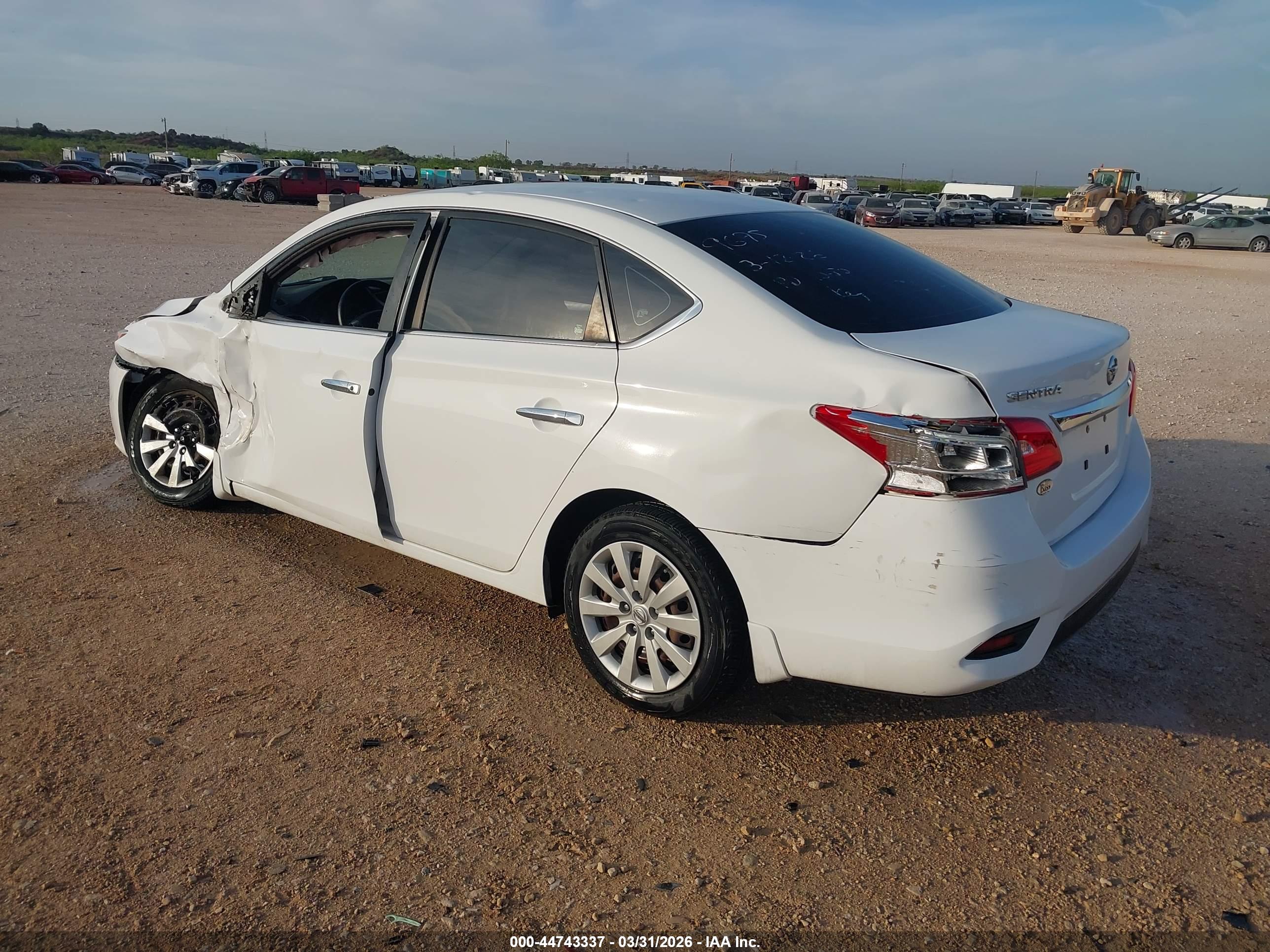 NISSAN SENTRA image 3