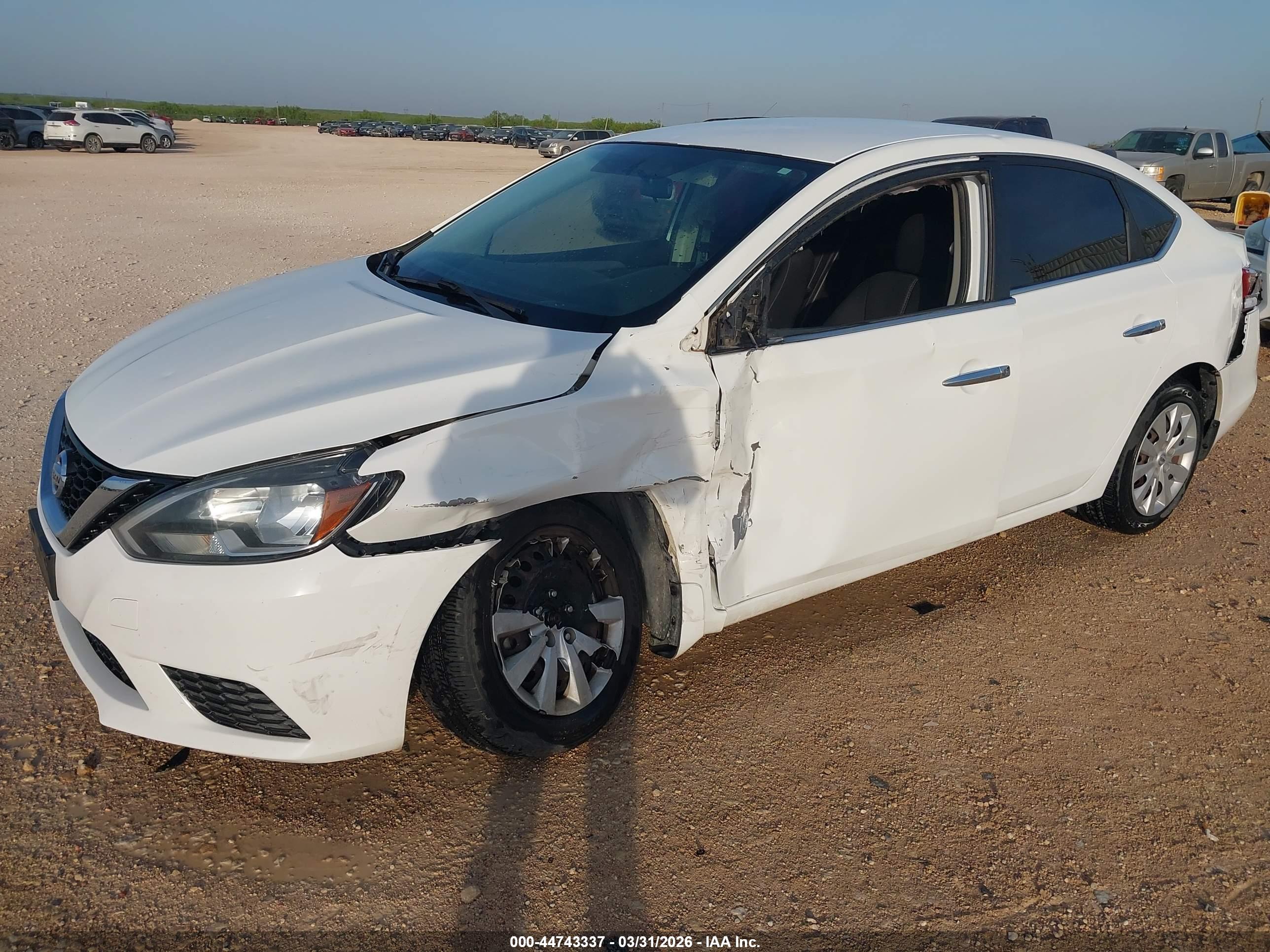 NISSAN SENTRA image 6