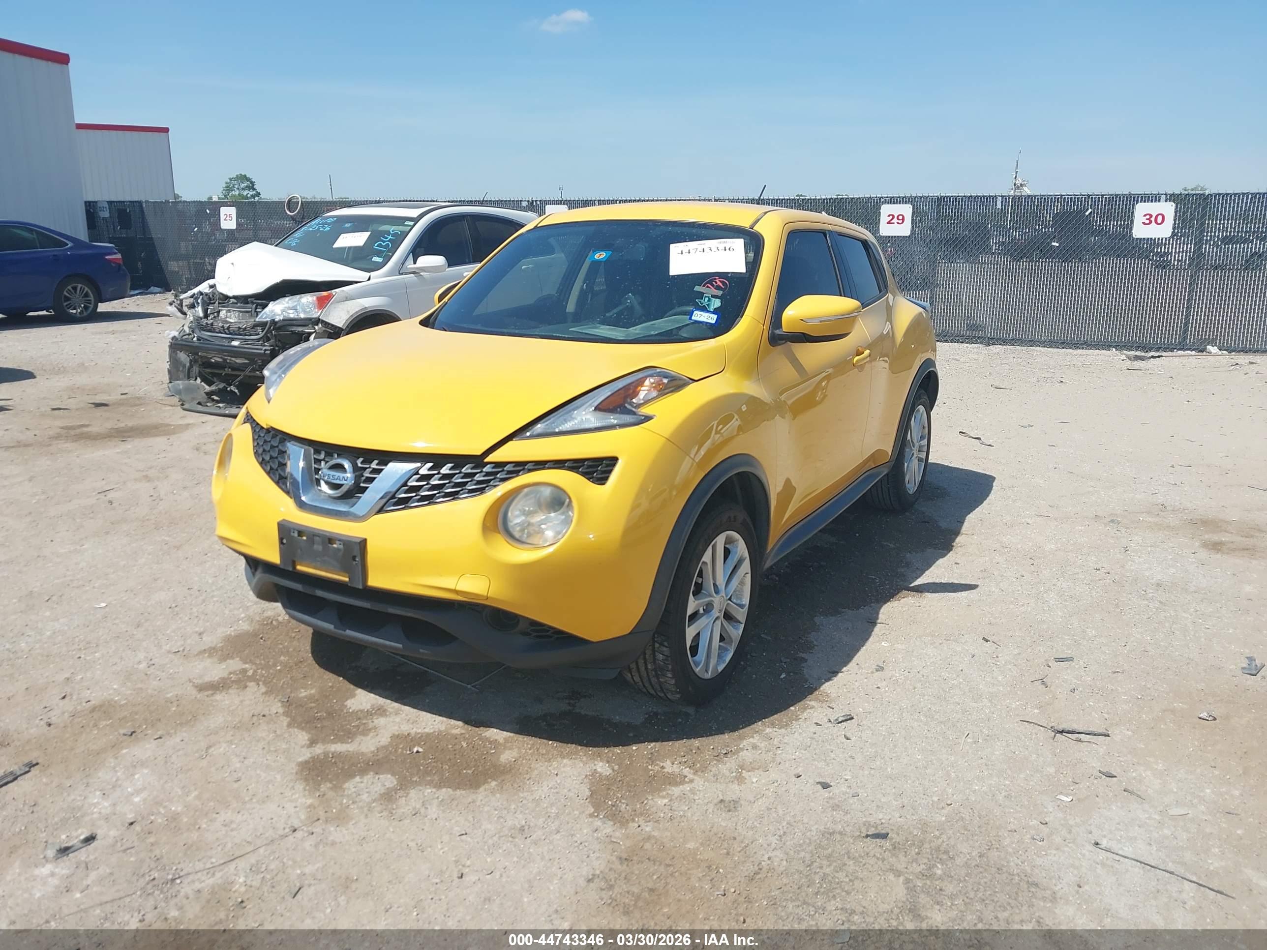 NISSAN JUKE image 2
