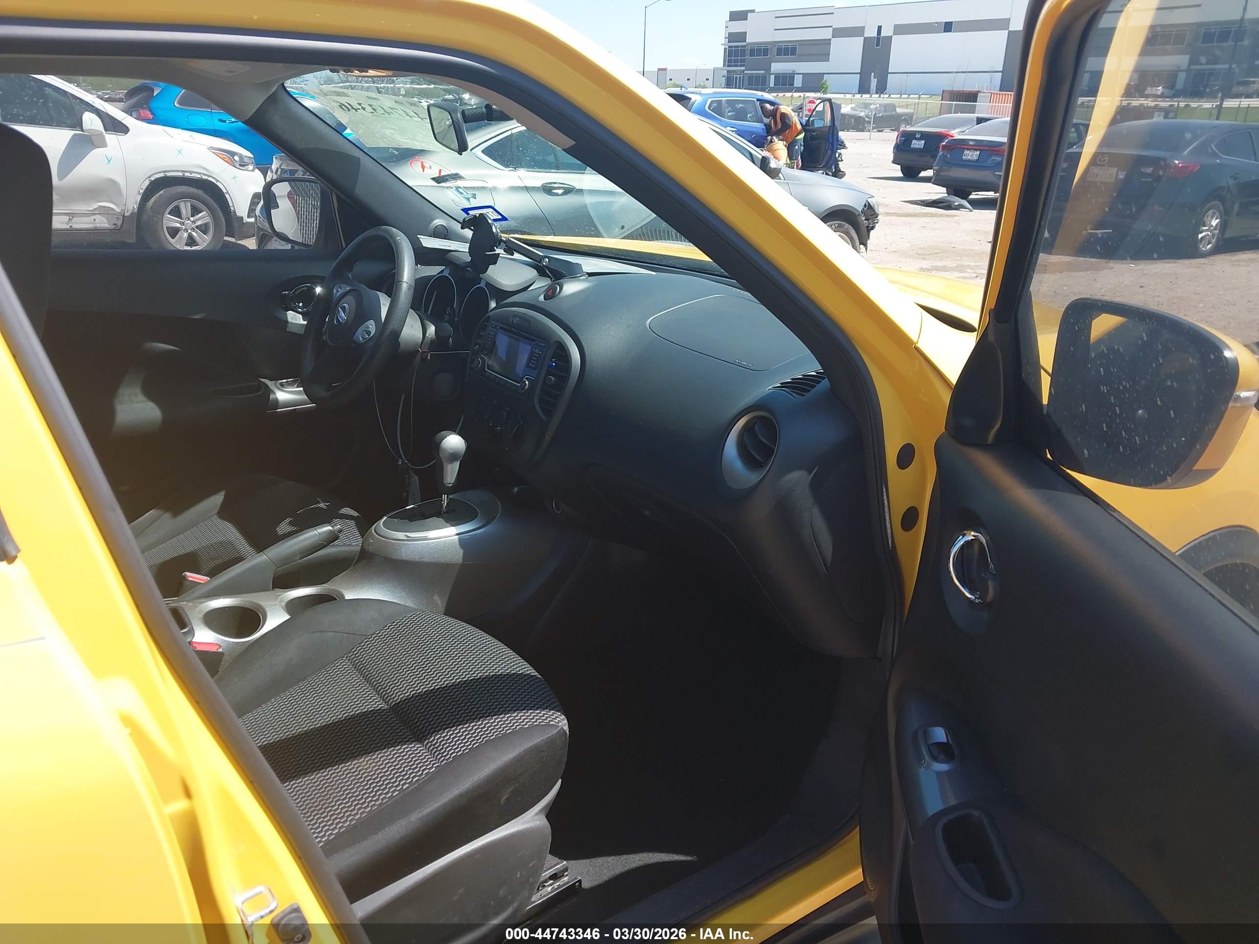 NISSAN JUKE image 5