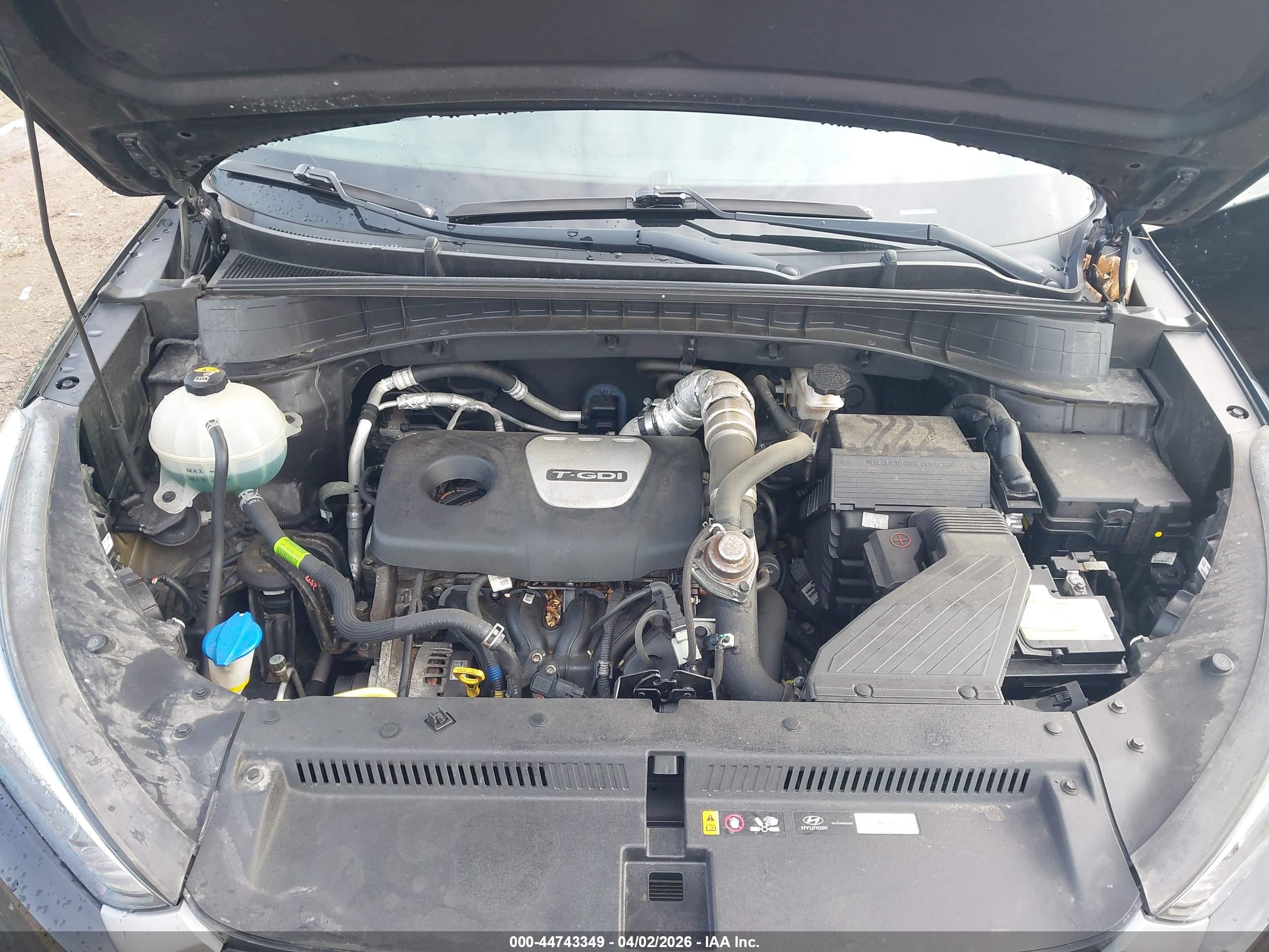 HYUNDAI TUCSON image 10