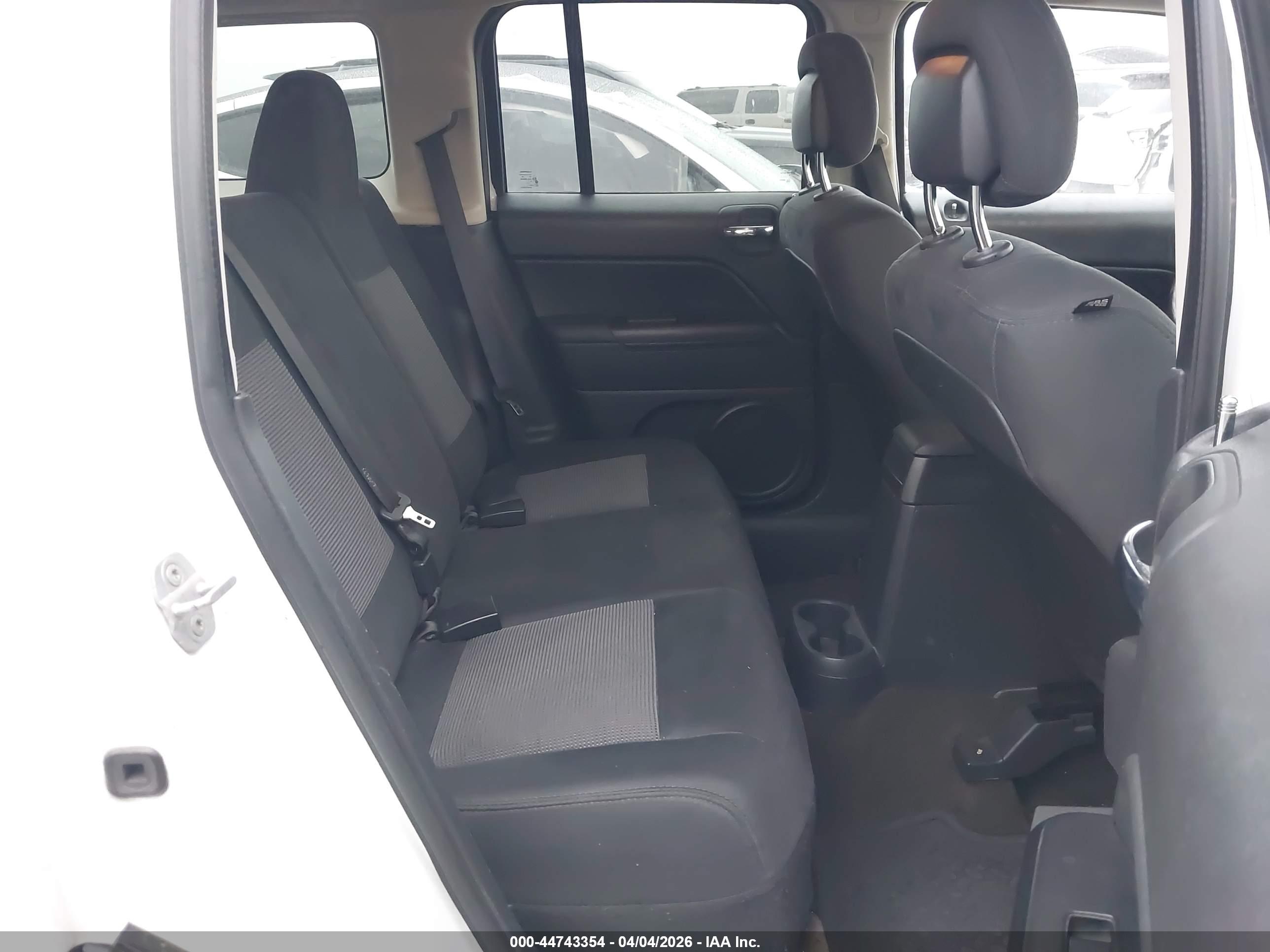 JEEP PATRIOT image 8