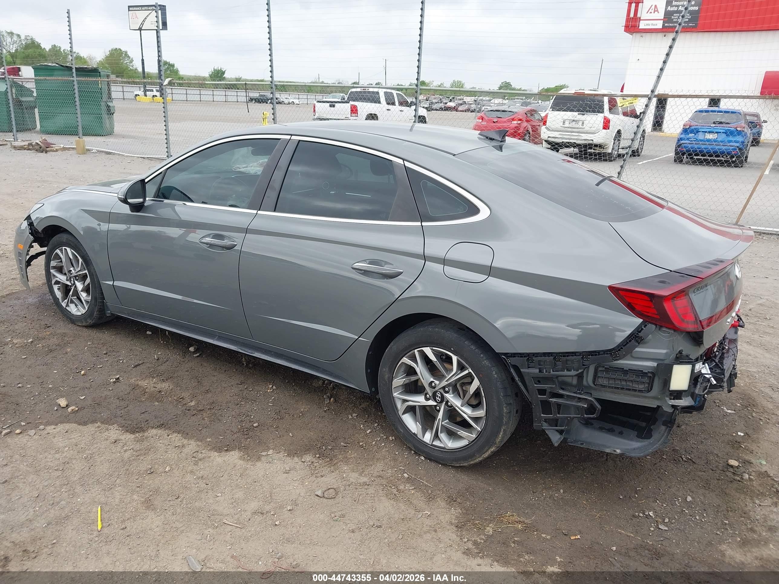 HYUNDAI SONATA image 3