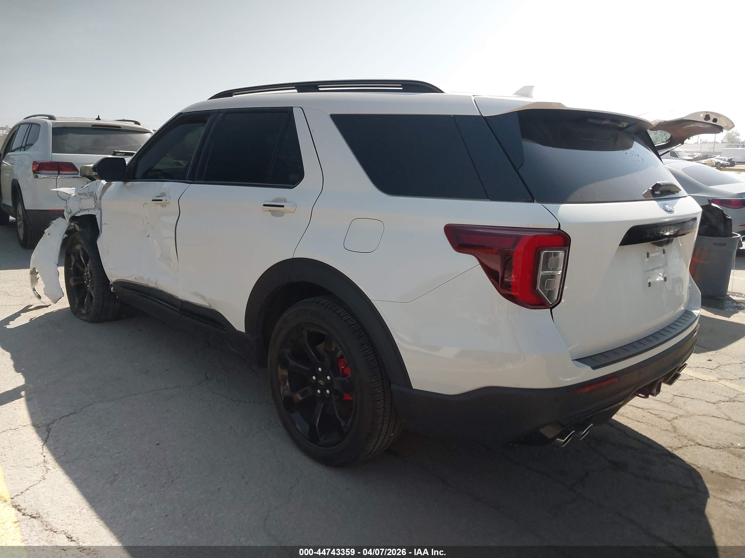 FORD EXPLORER image 3