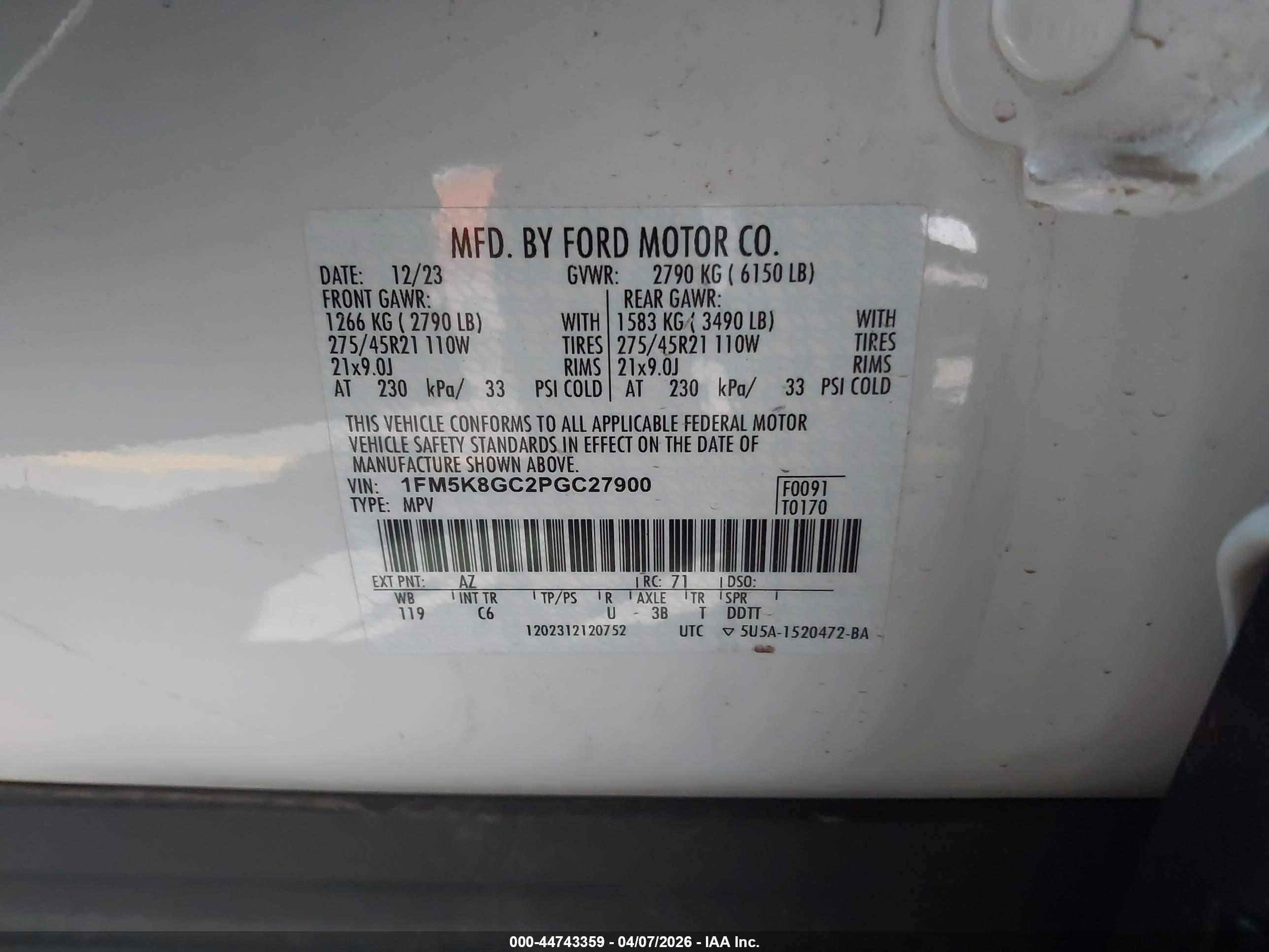 FORD EXPLORER image 9