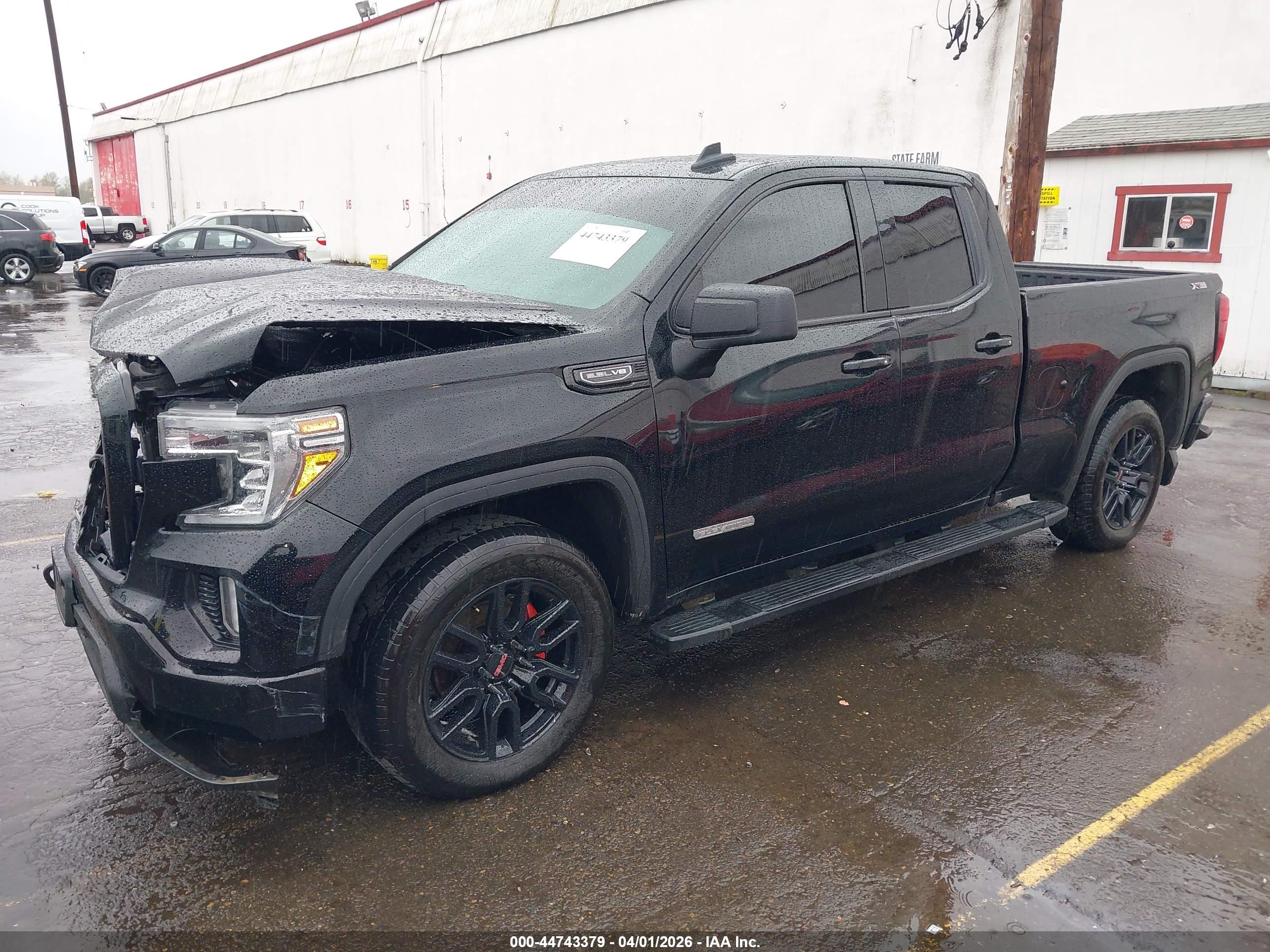 GMC SIERRA image 2