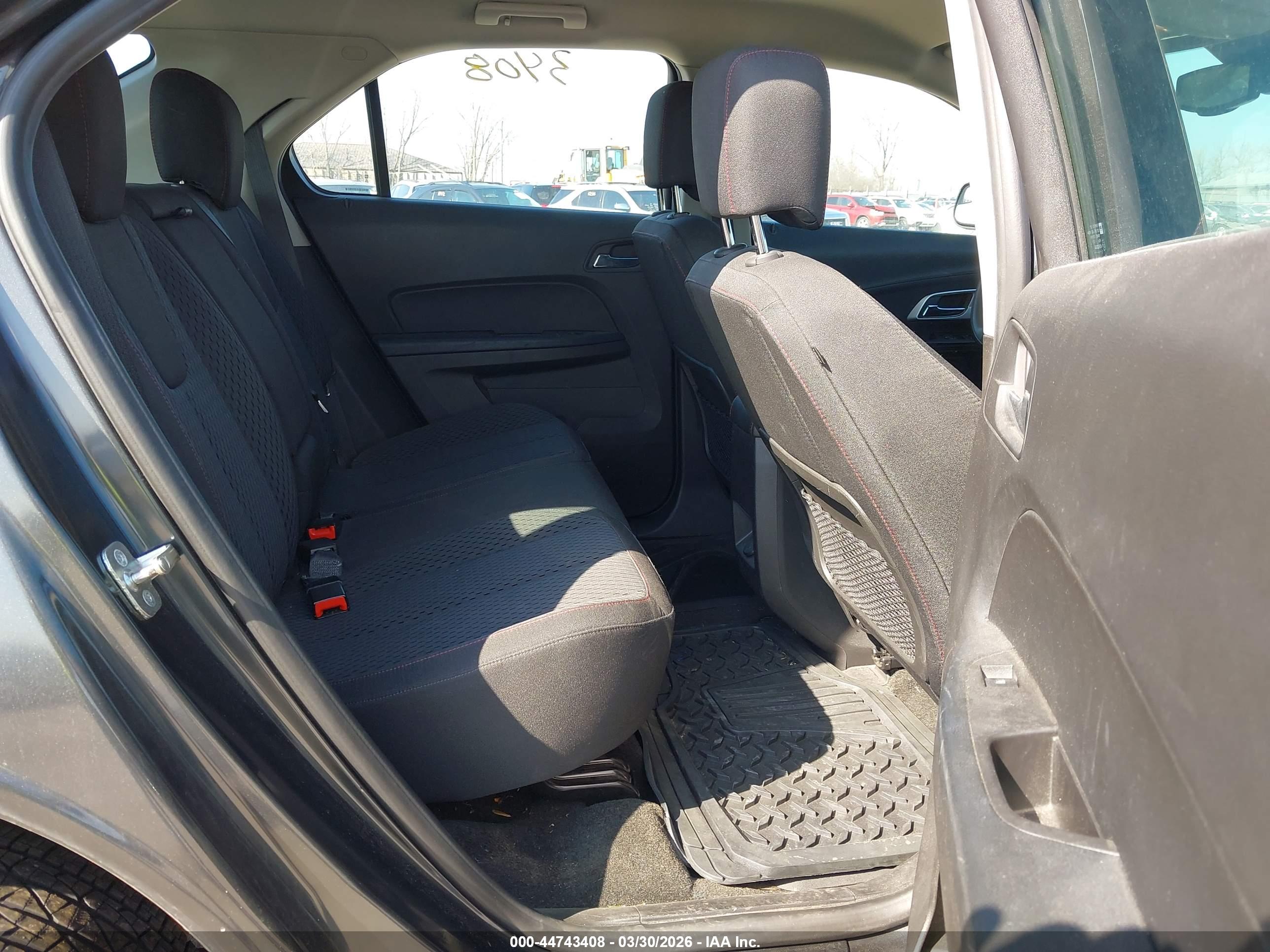 CHEVROLET EQUINOX image 8