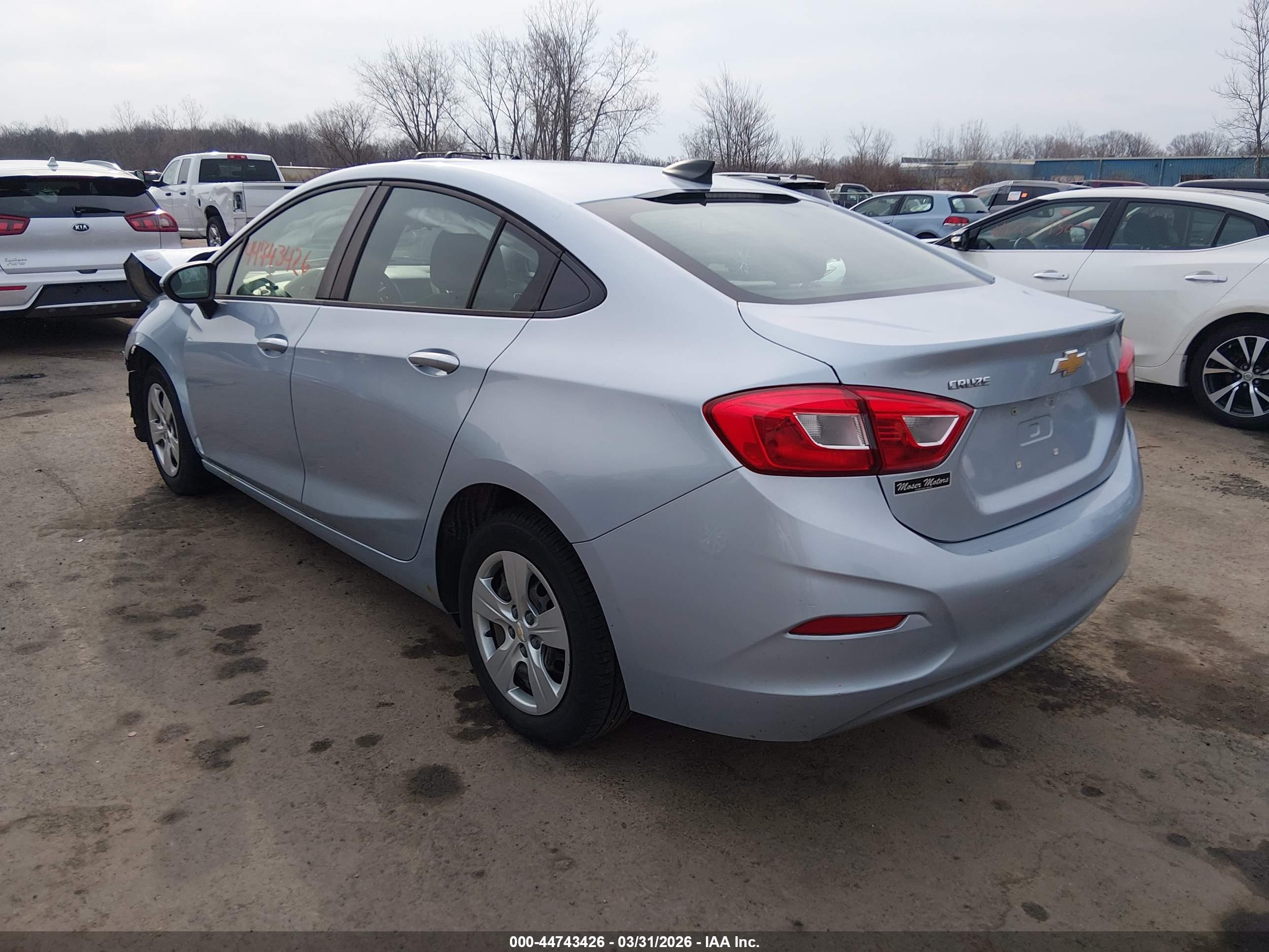 CHEVROLET CRUZE image 3