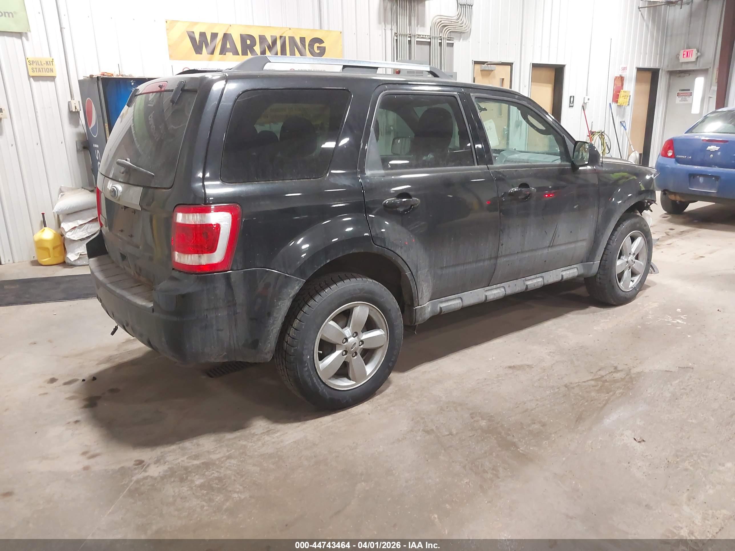 FORD ESCAPE image 4