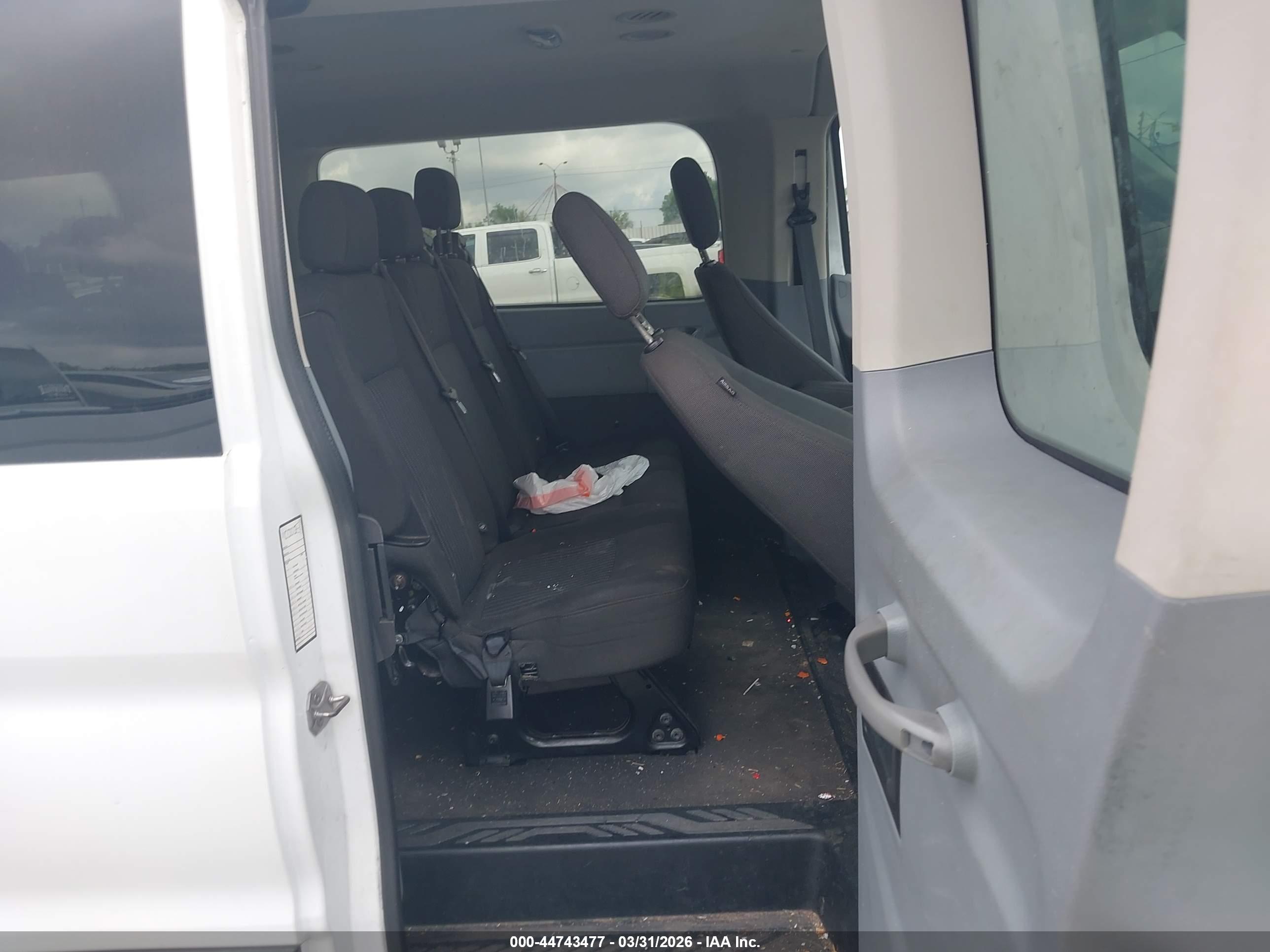 FORD TRANSIT-350 image 8
