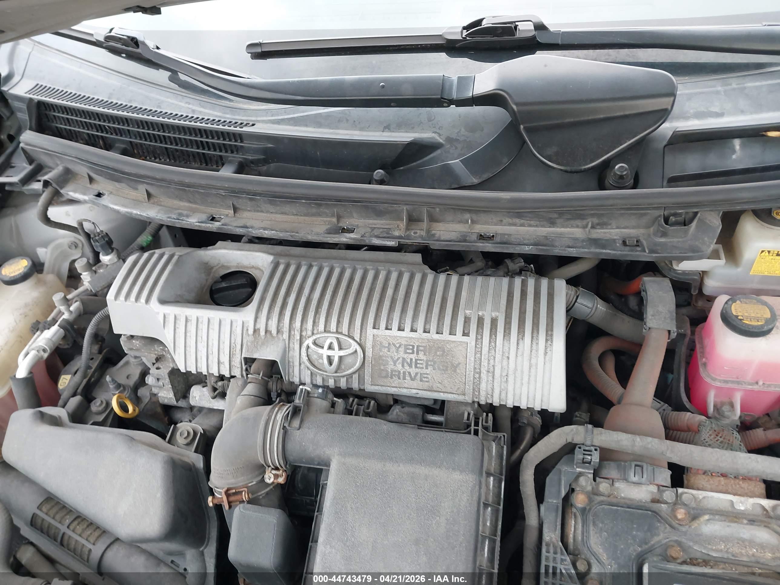 TOYOTA PRIUS image 10
