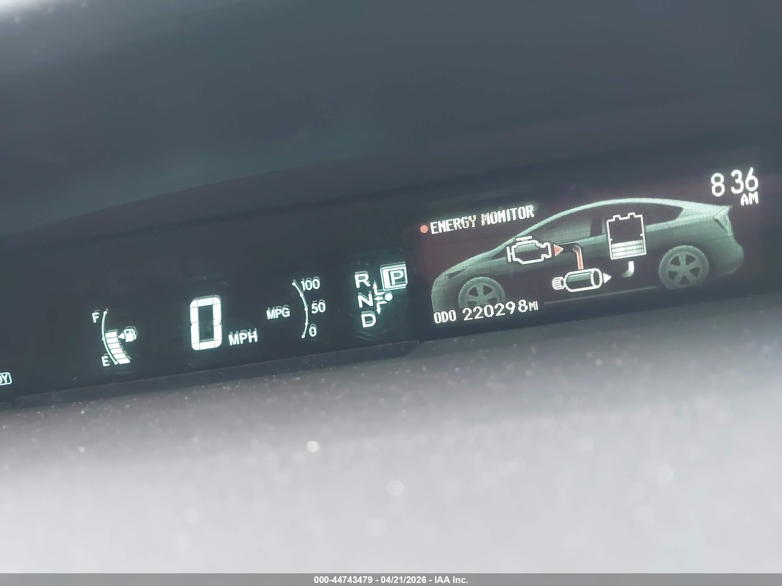 TOYOTA PRIUS image 7