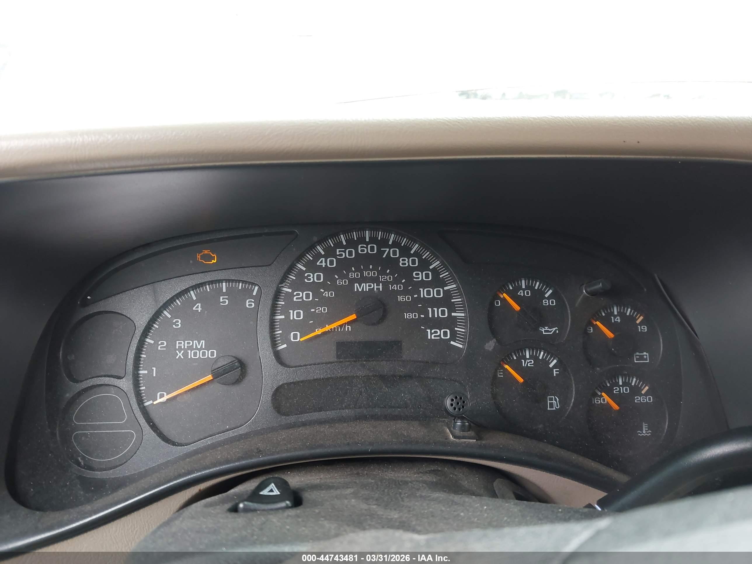 CHEVROLET TAHOE image 7