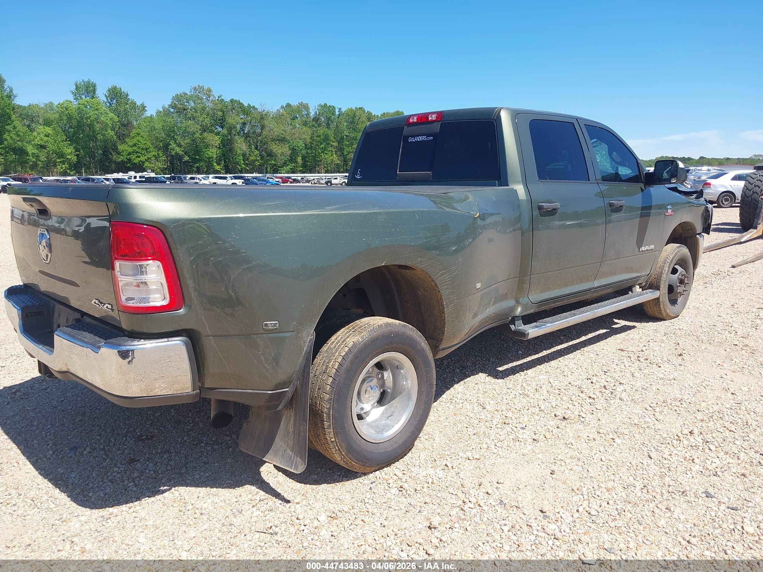 RAM 3500 image 4
