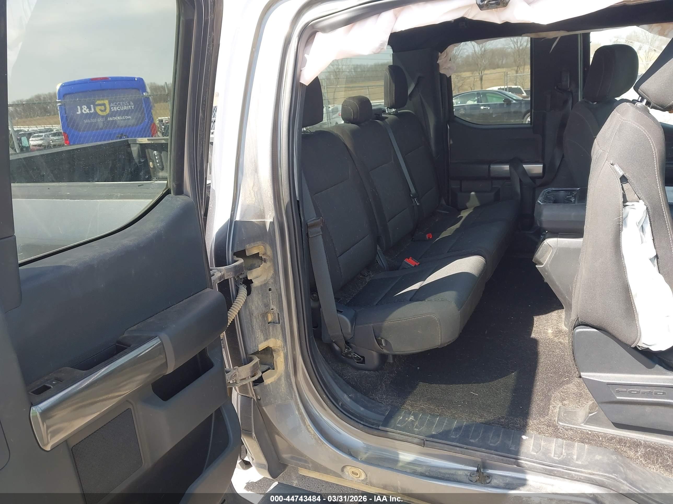 FORD F-150 image 8
