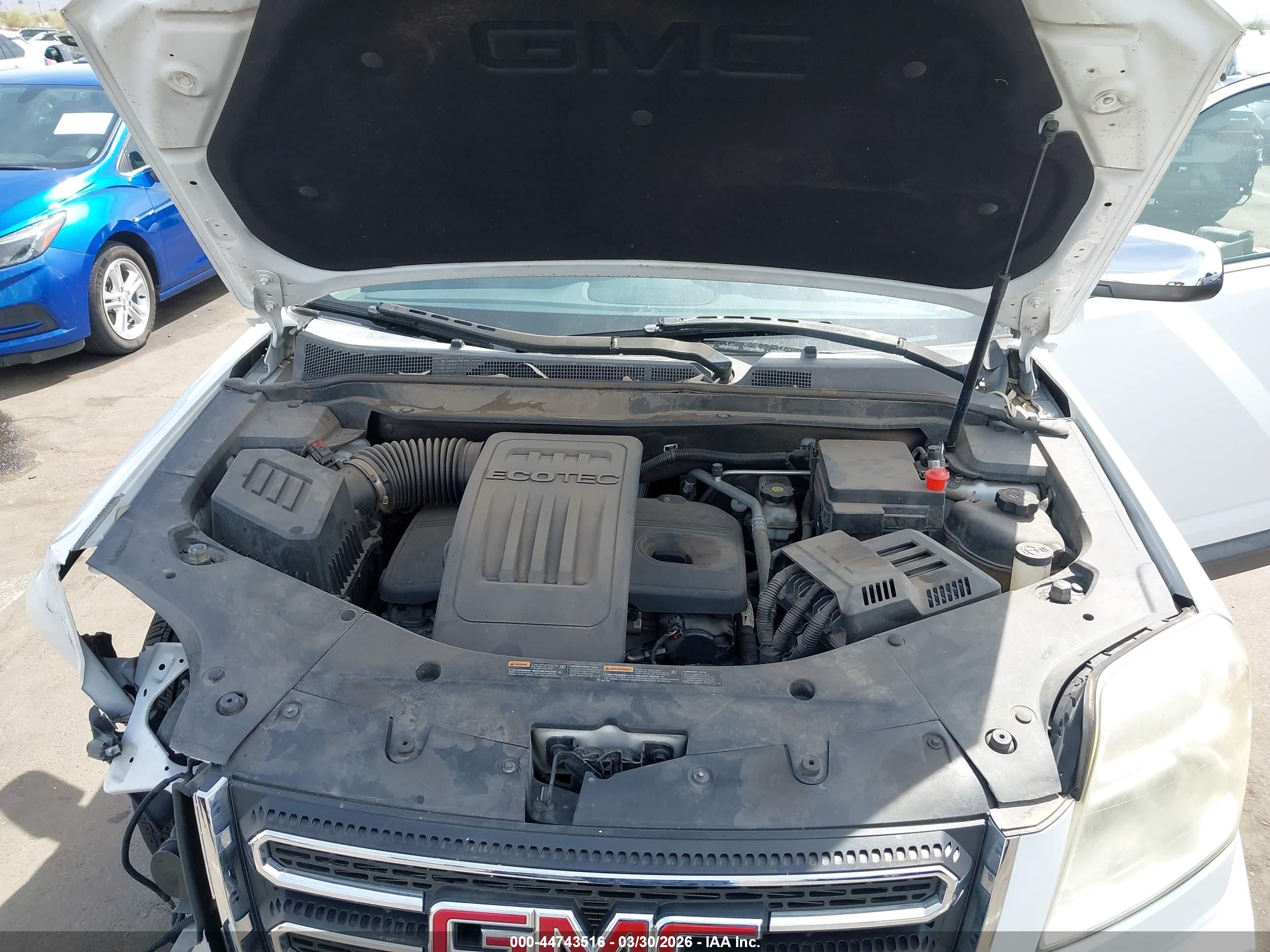 GMC TERRAIN image 10