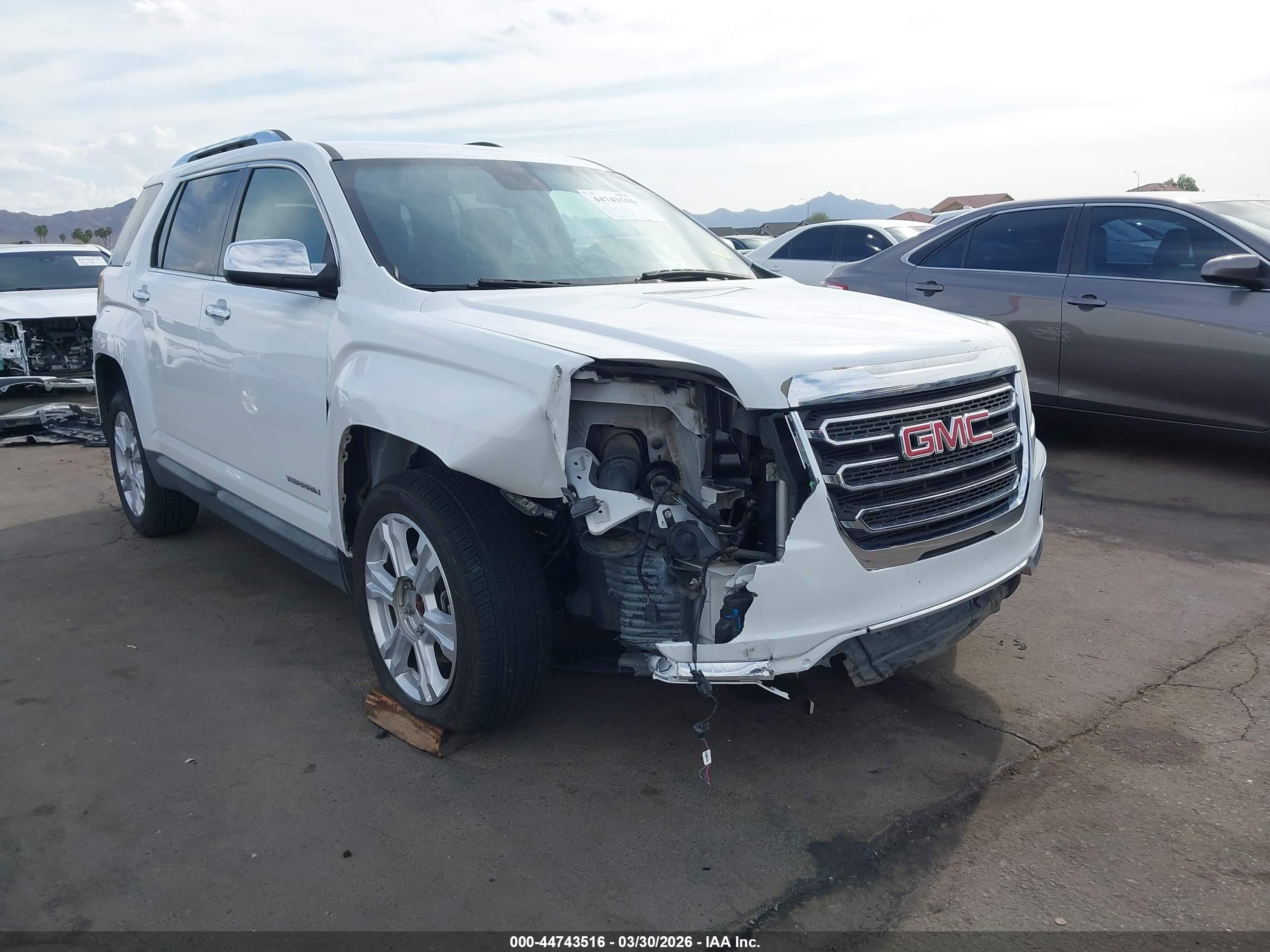GMC TERRAIN image 6