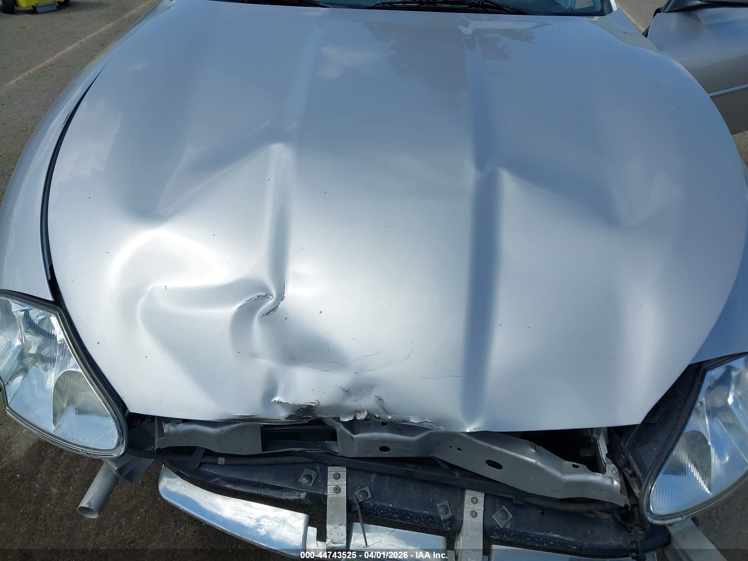 JAGUAR XK8 image 10