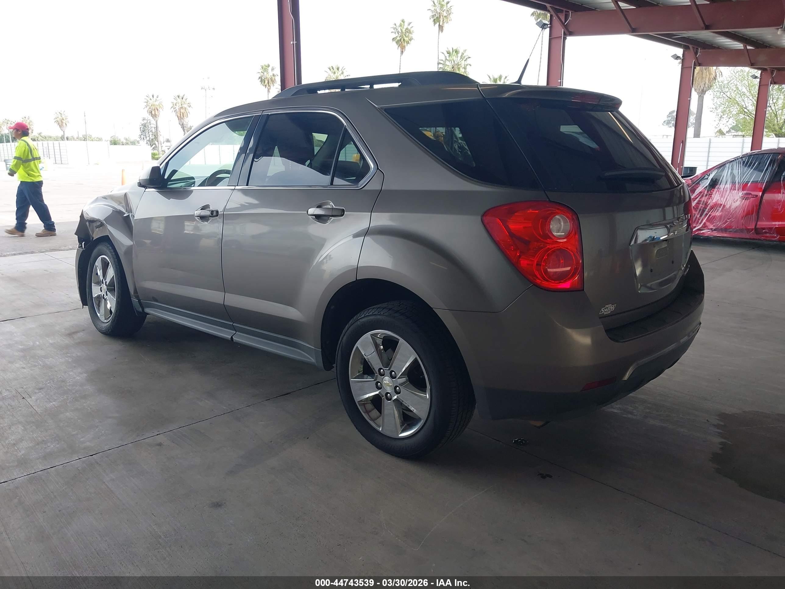 CHEVROLET EQUINOX image 3