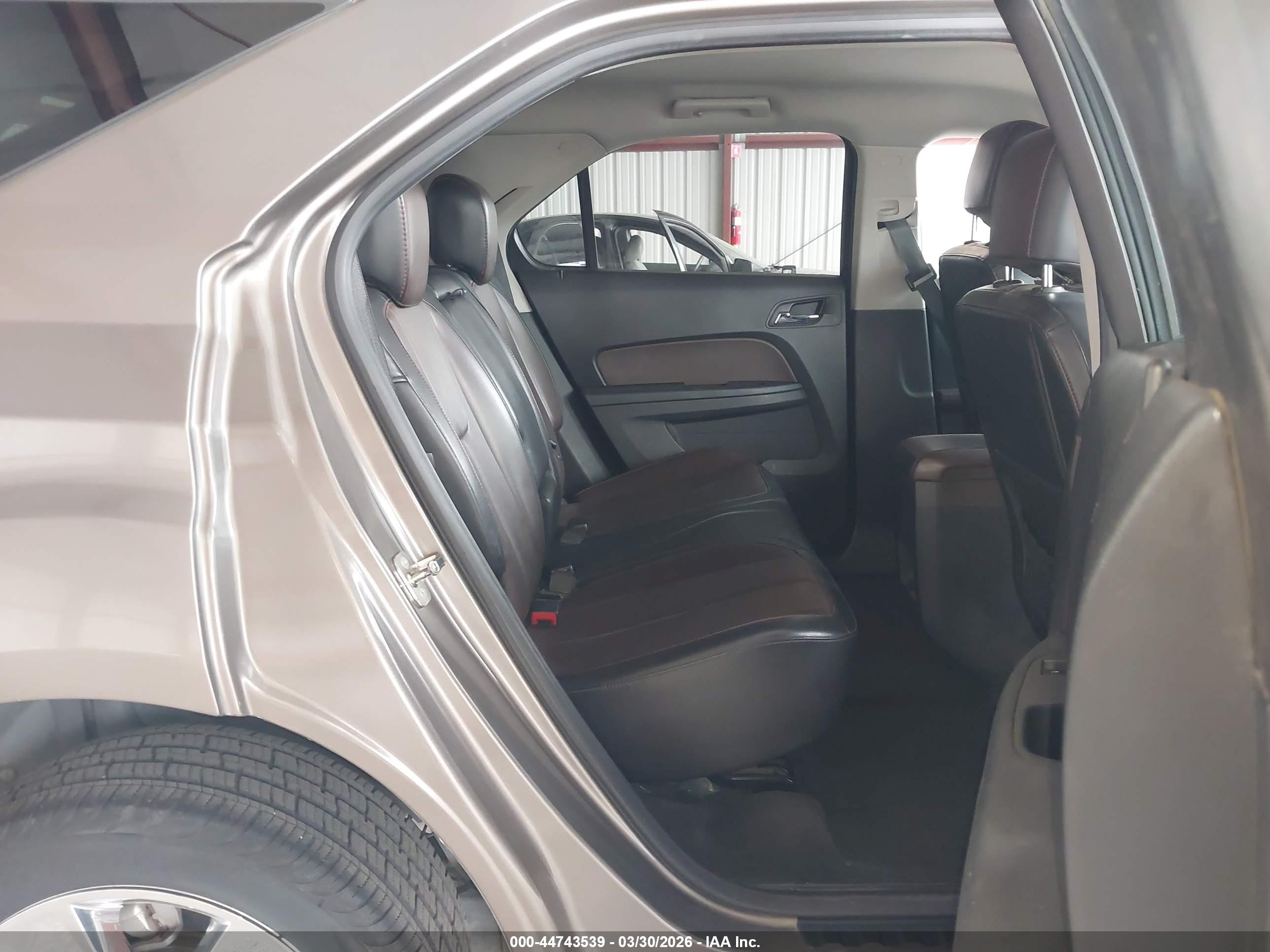 CHEVROLET EQUINOX image 8